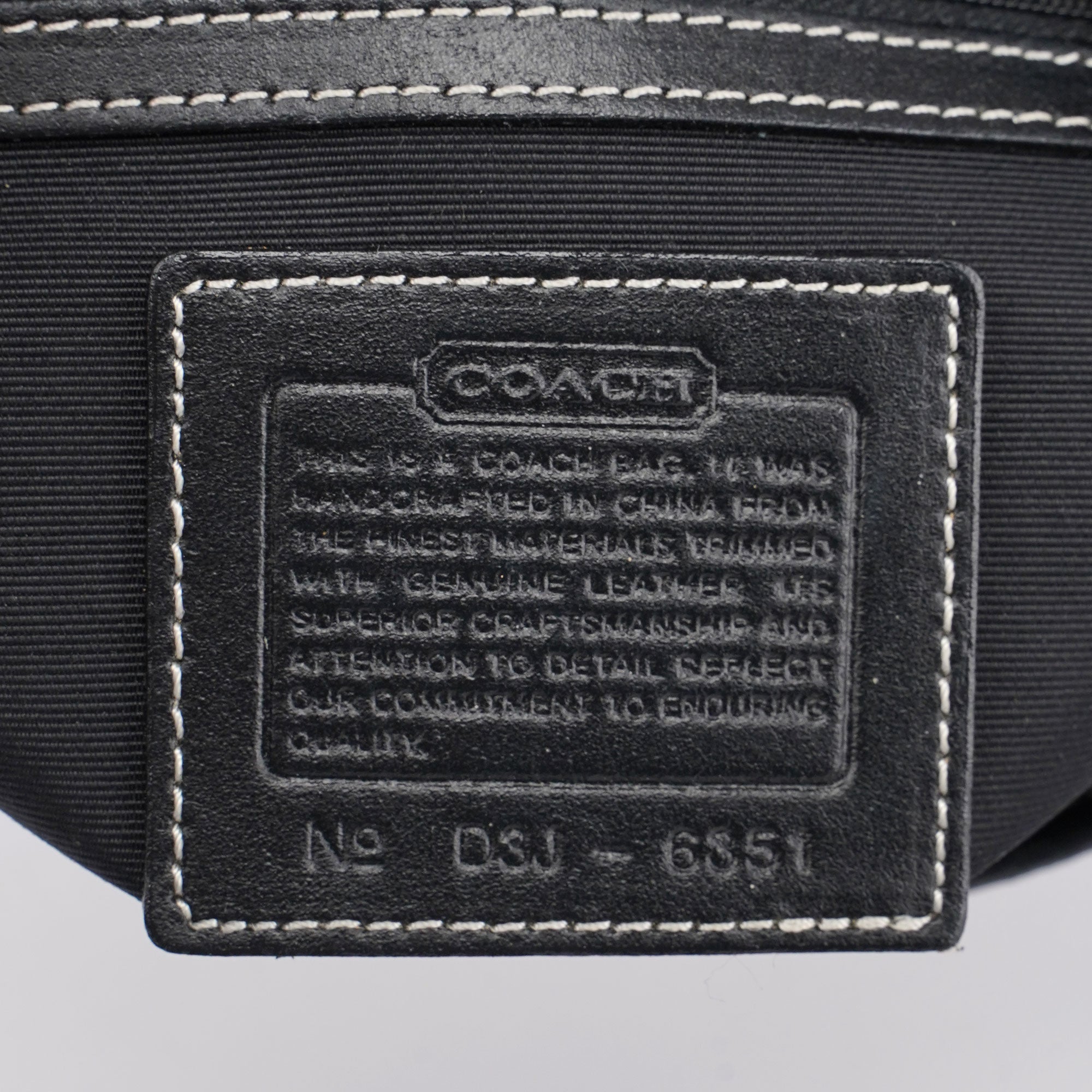 6351 Grey Signature C Rounded Shoulder Bag