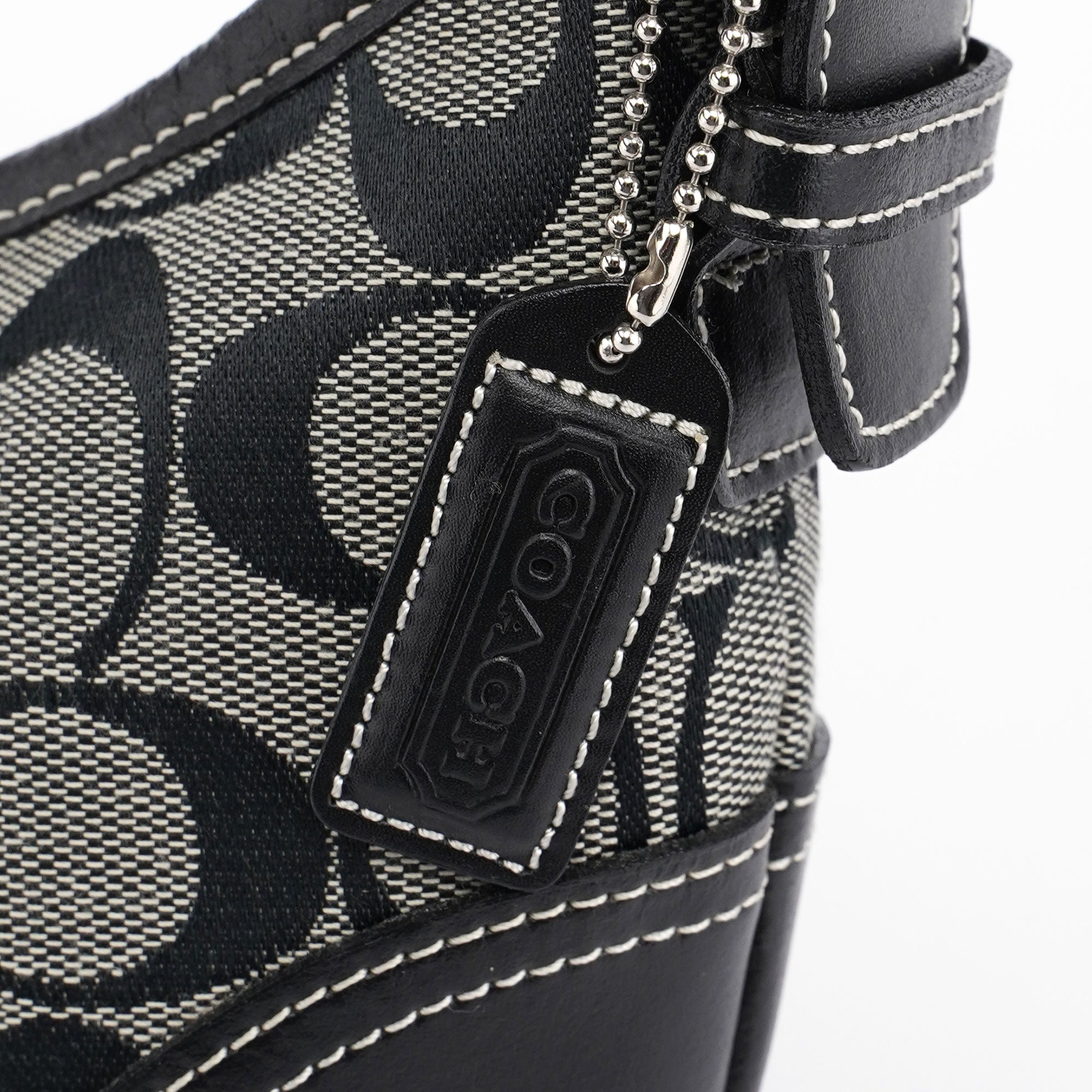 6351 Grey Signature C Rounded Shoulder Bag