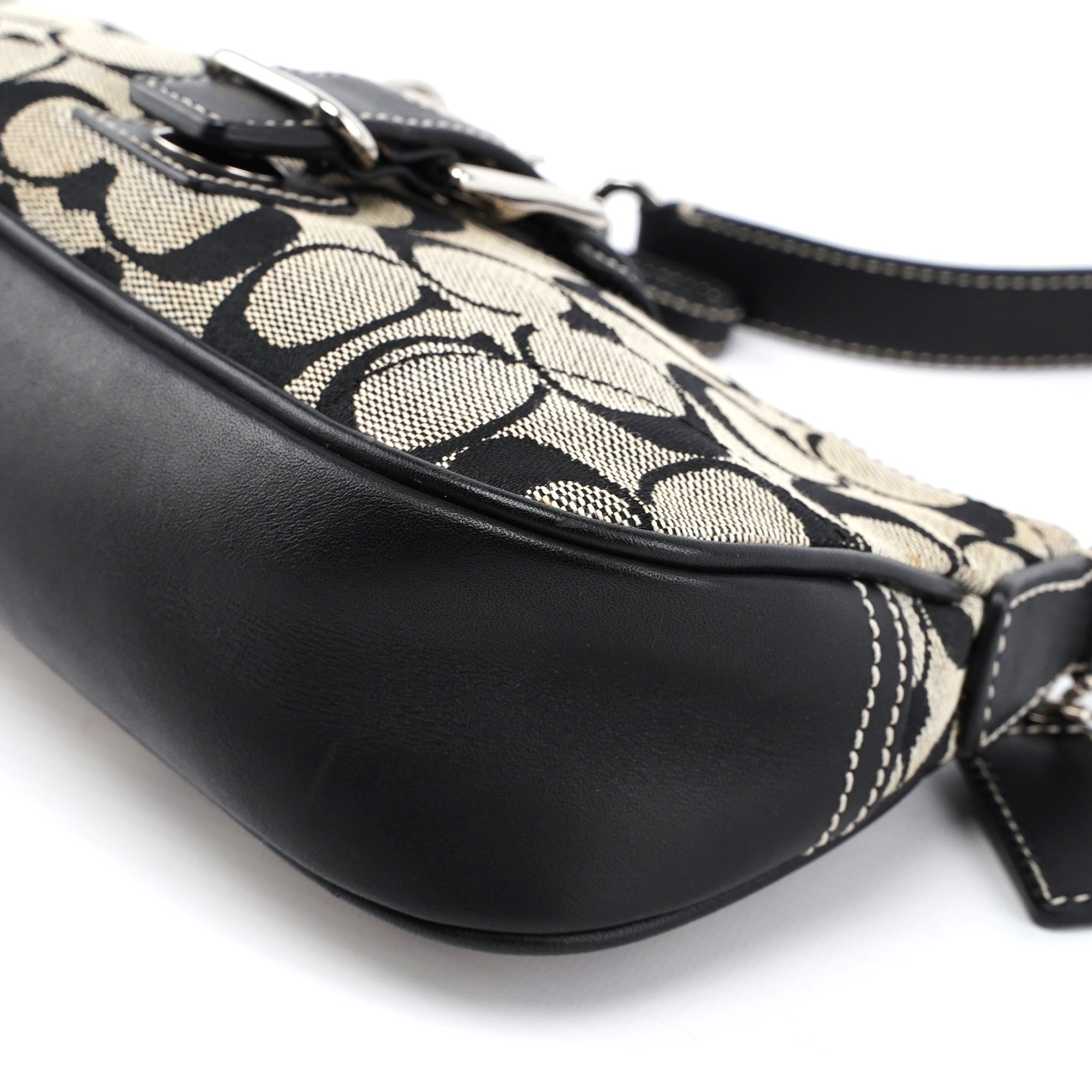 6362 Grey Signature C Soho Shoulder Bag