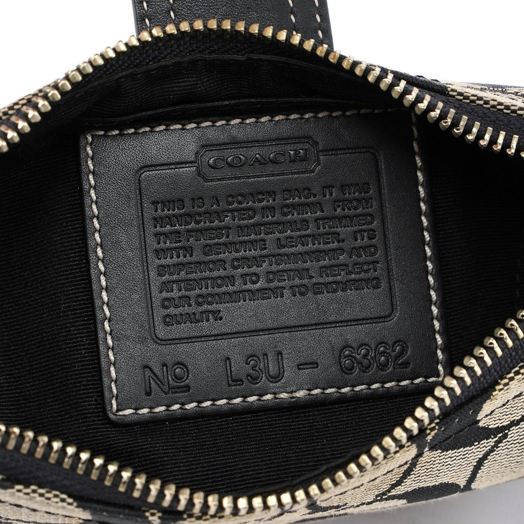 6362 Grey Signature C Soho Shoulder Bag