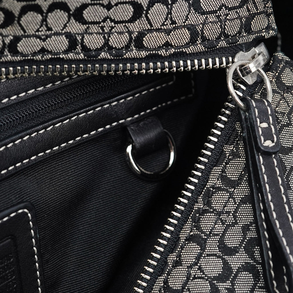 6383 Grey Signature C Soho Tote Bag