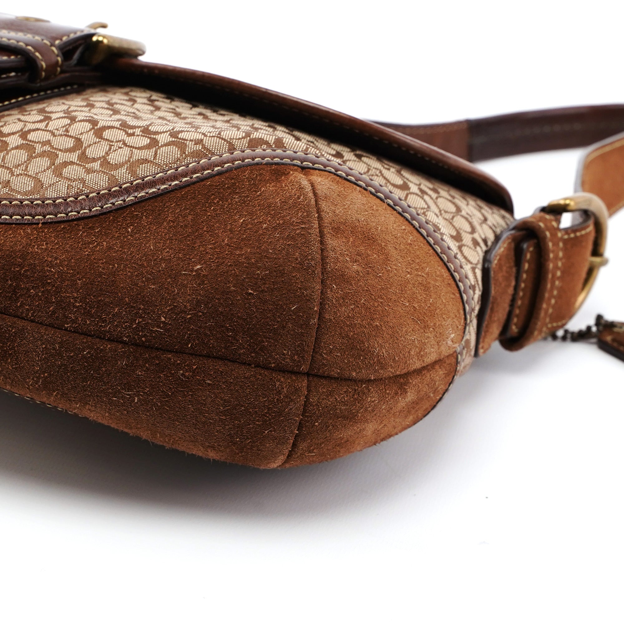 6808 Beige Signature C Soho Shoulder Bag