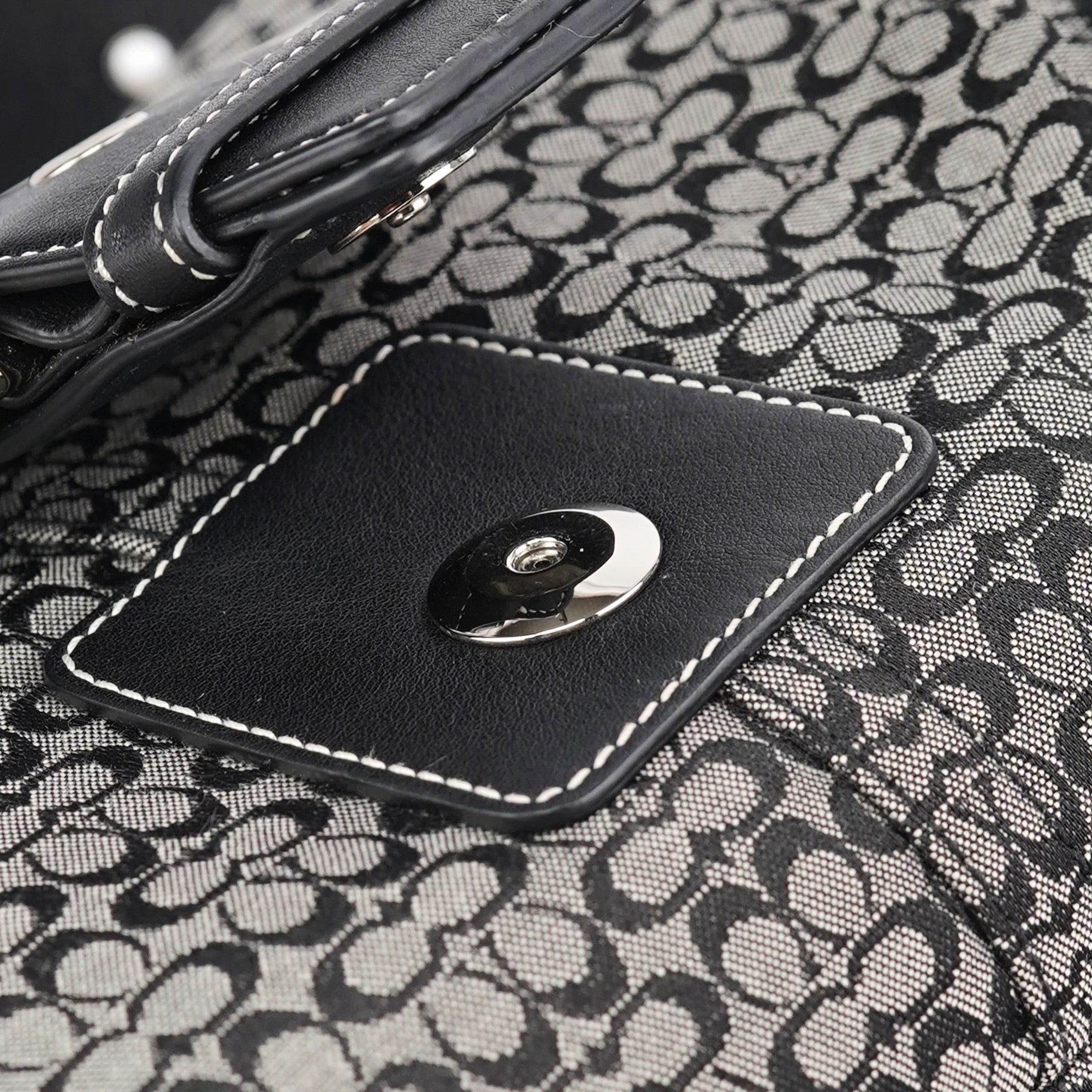 6818 Grey Soho Shoulder Bag