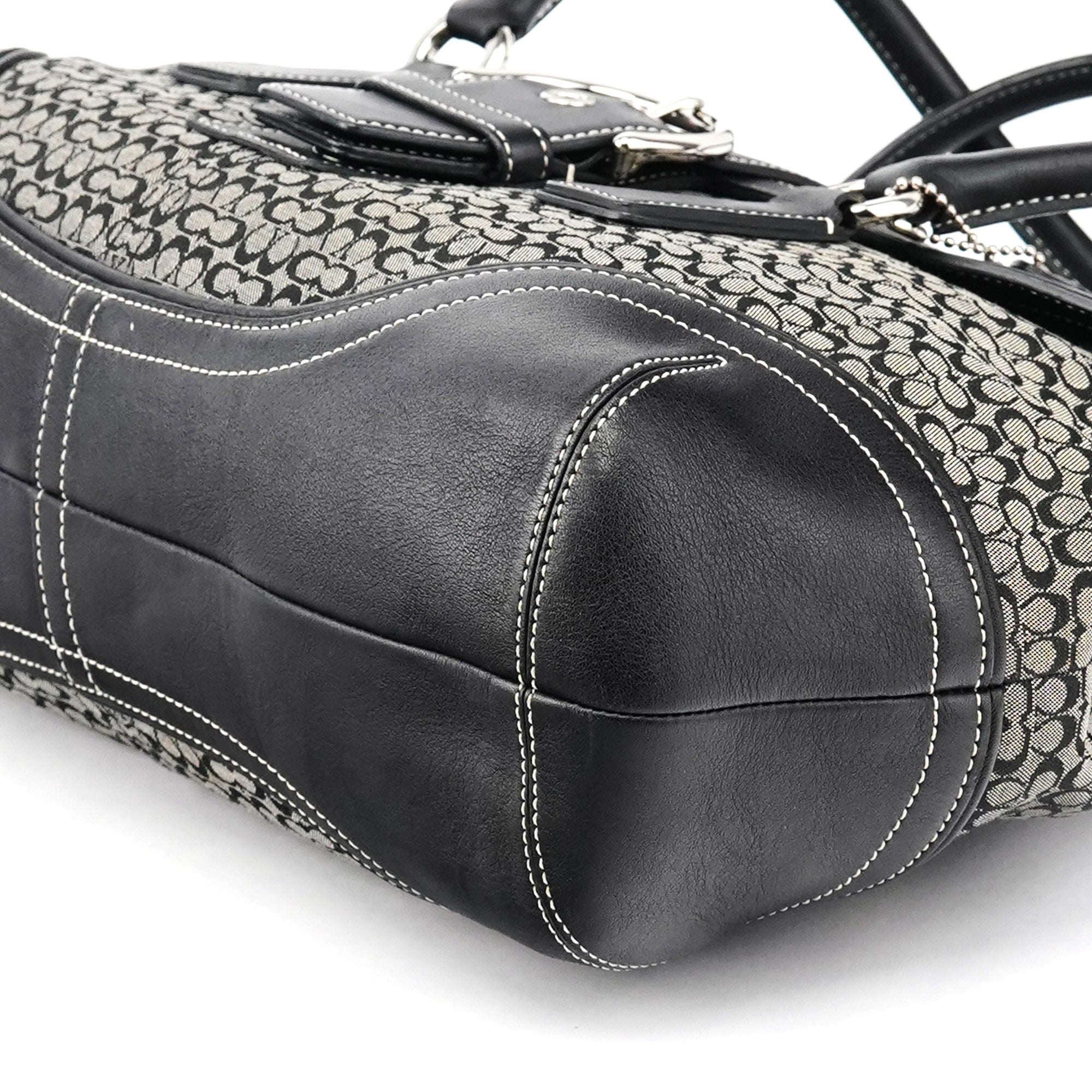 6821 Beige Black Signature Soho Tote Bag