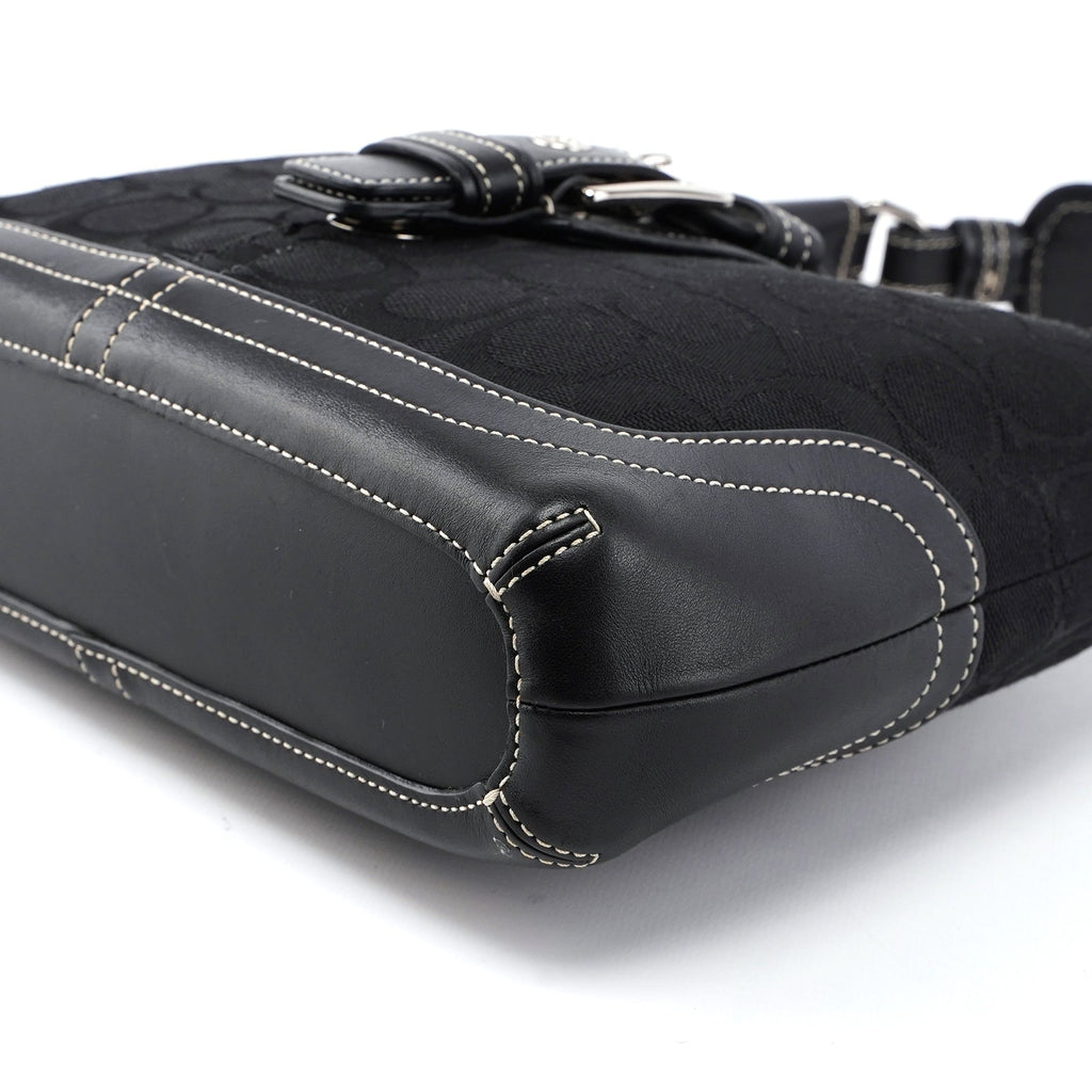 6823 Black Signature C Soho Shoulder Bag