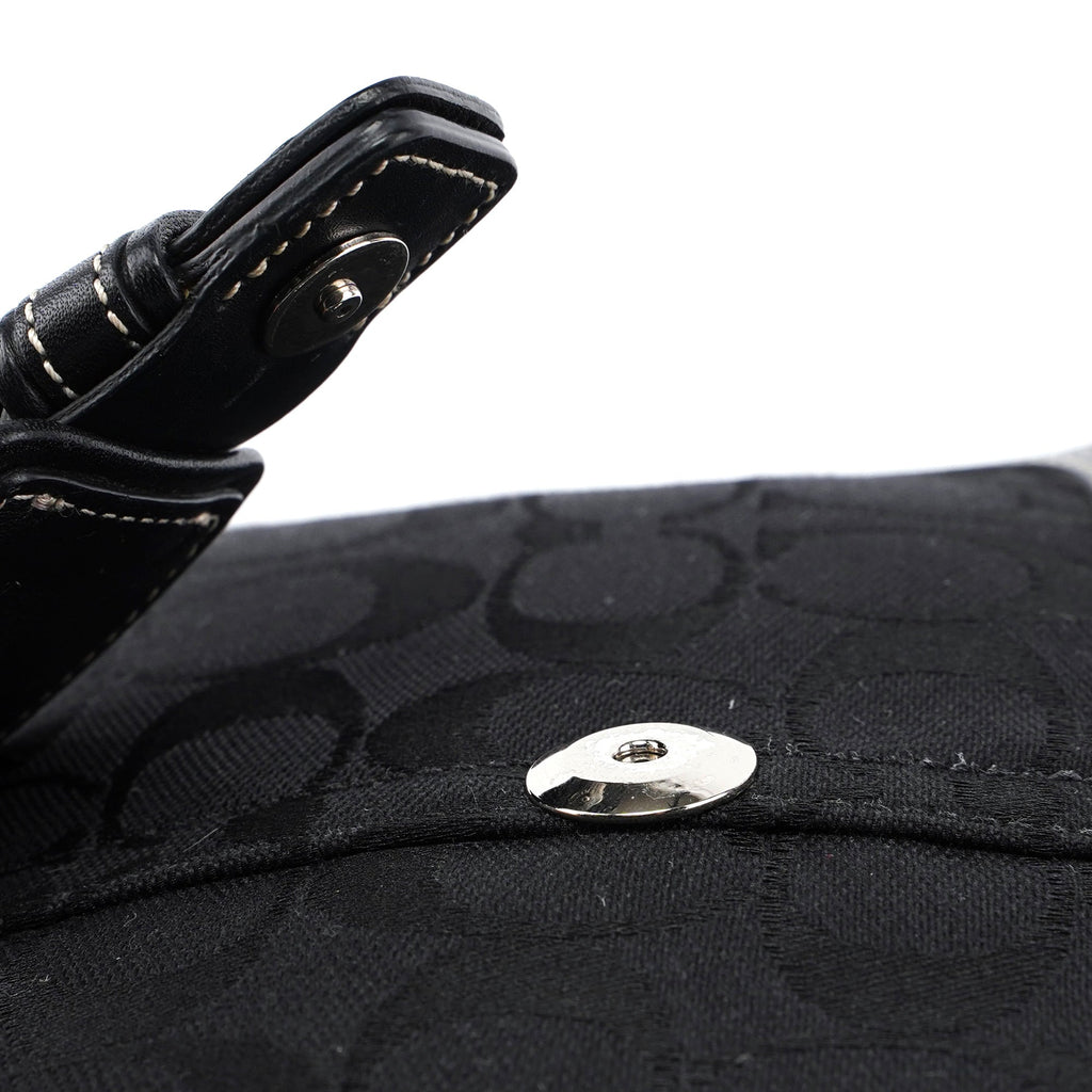 6823 Black Signature C Soho Shoulder Bag