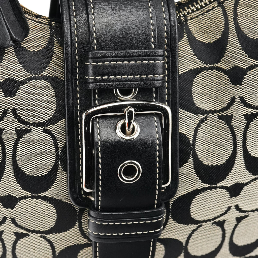 6824 Grey Signature Soho Shoulder Bag
