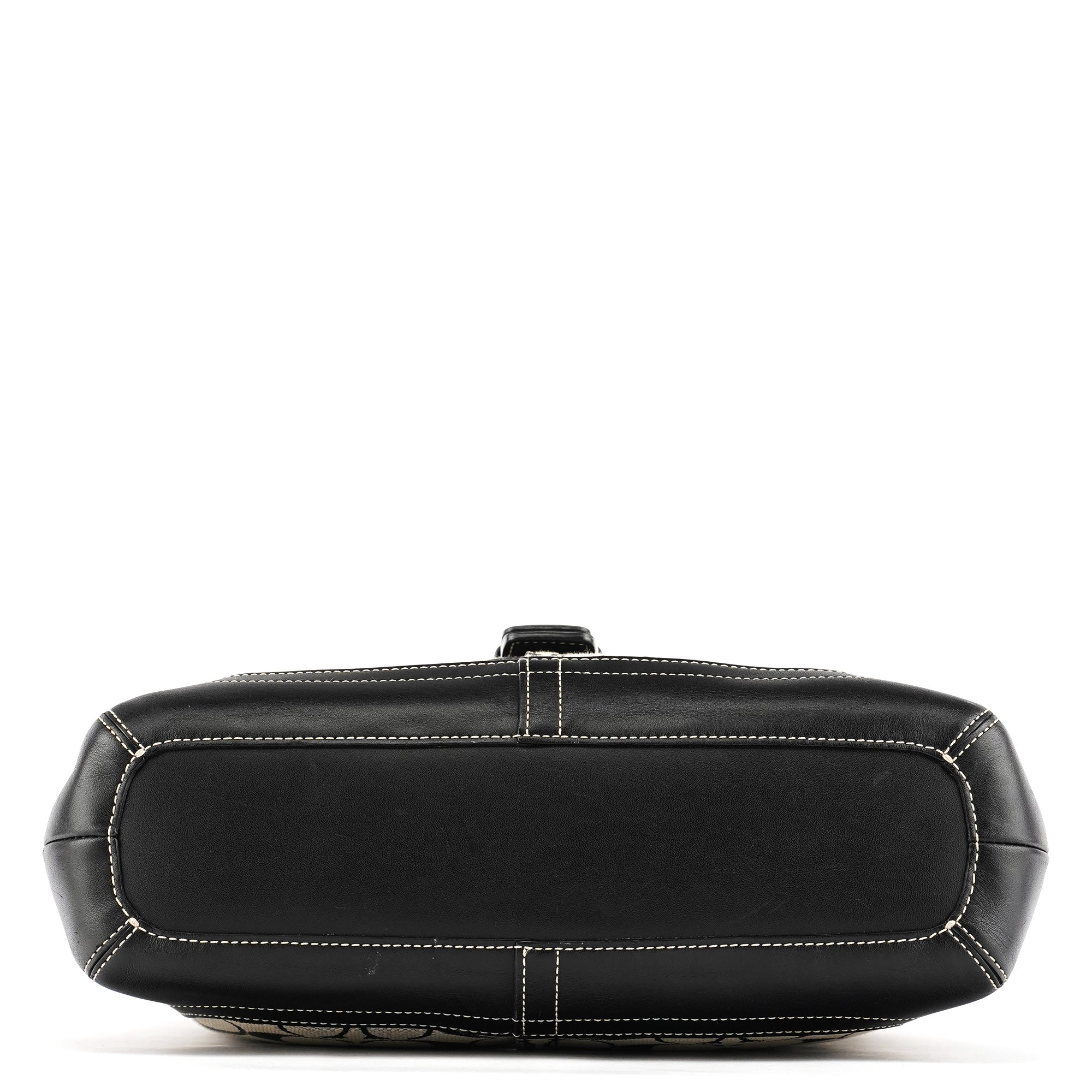 6824 Grey Signature Soho Shoulder Bag