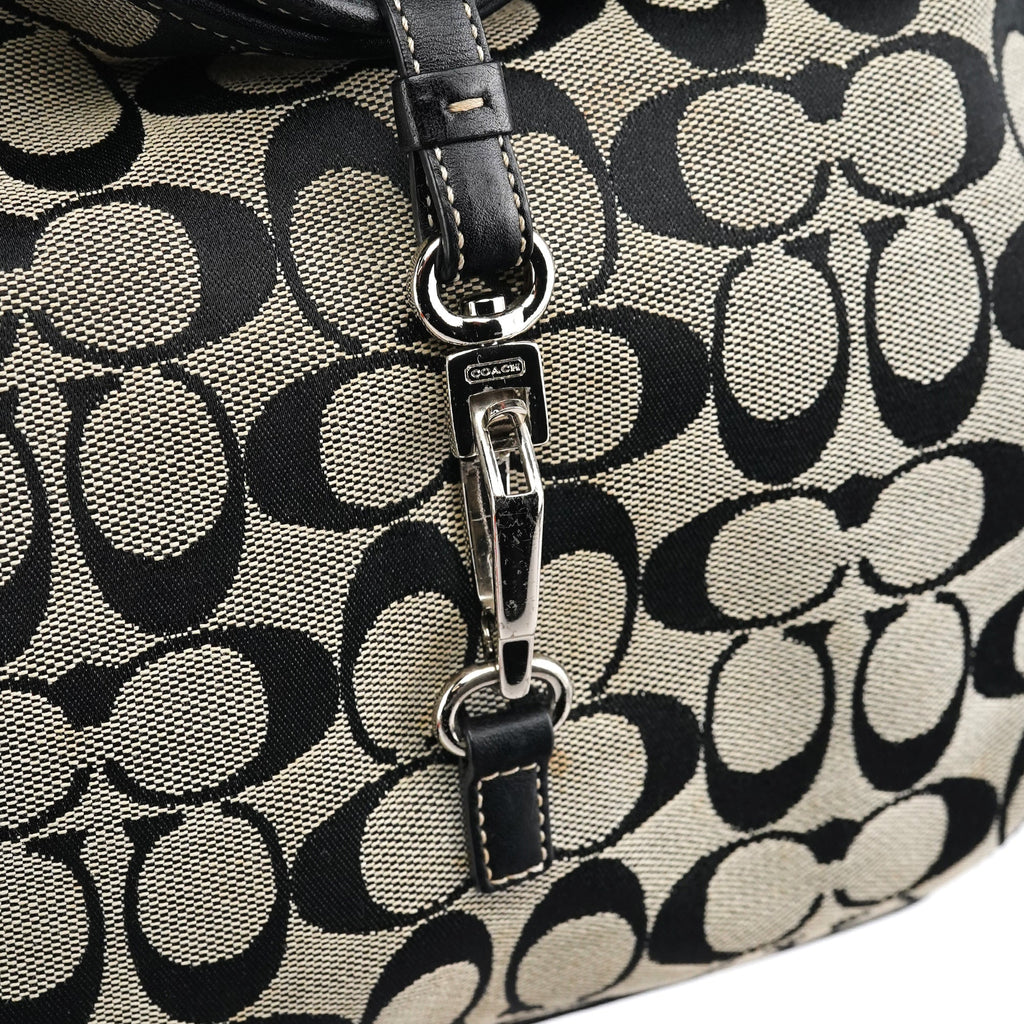 6845 Grey Black Signature Soft Clip Shoulder Bag