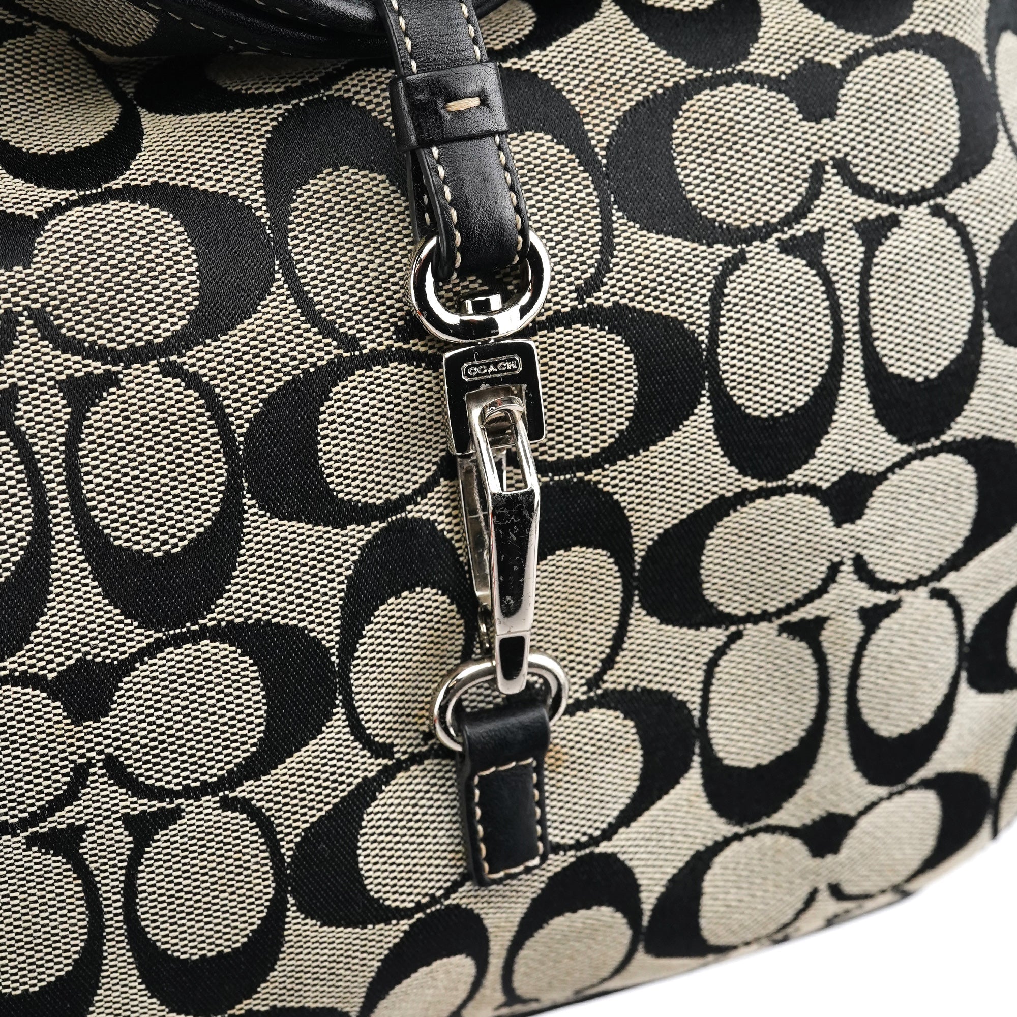 6845 Grey Black Signature Soft Clip Shoulder Bag