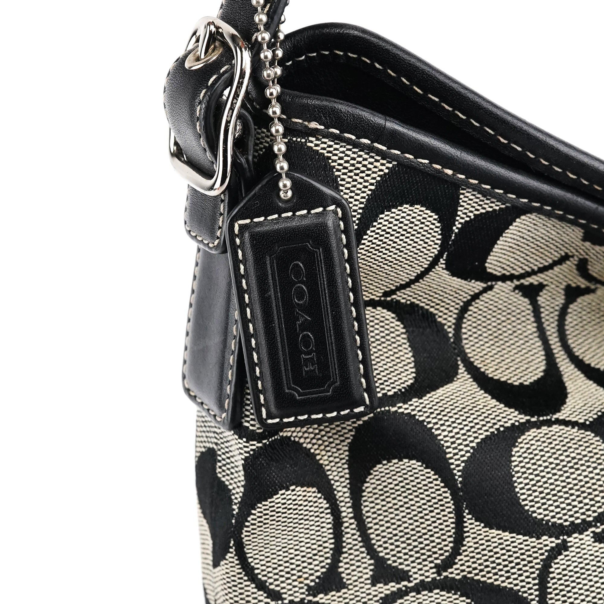 6845 Grey Black Signature Soft Clip Shoulder Bag
