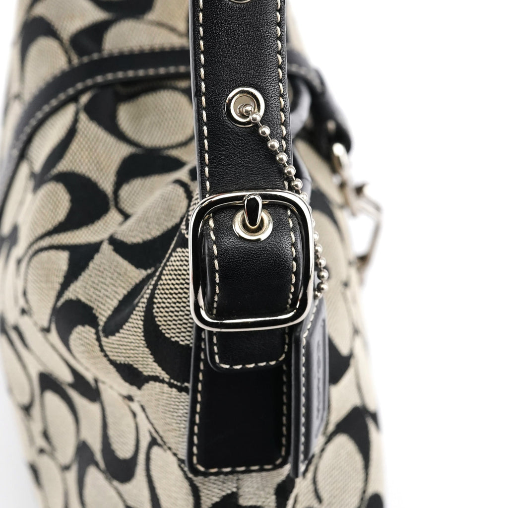 6845 Grey Black Signature Soft Clip Shoulder Bag