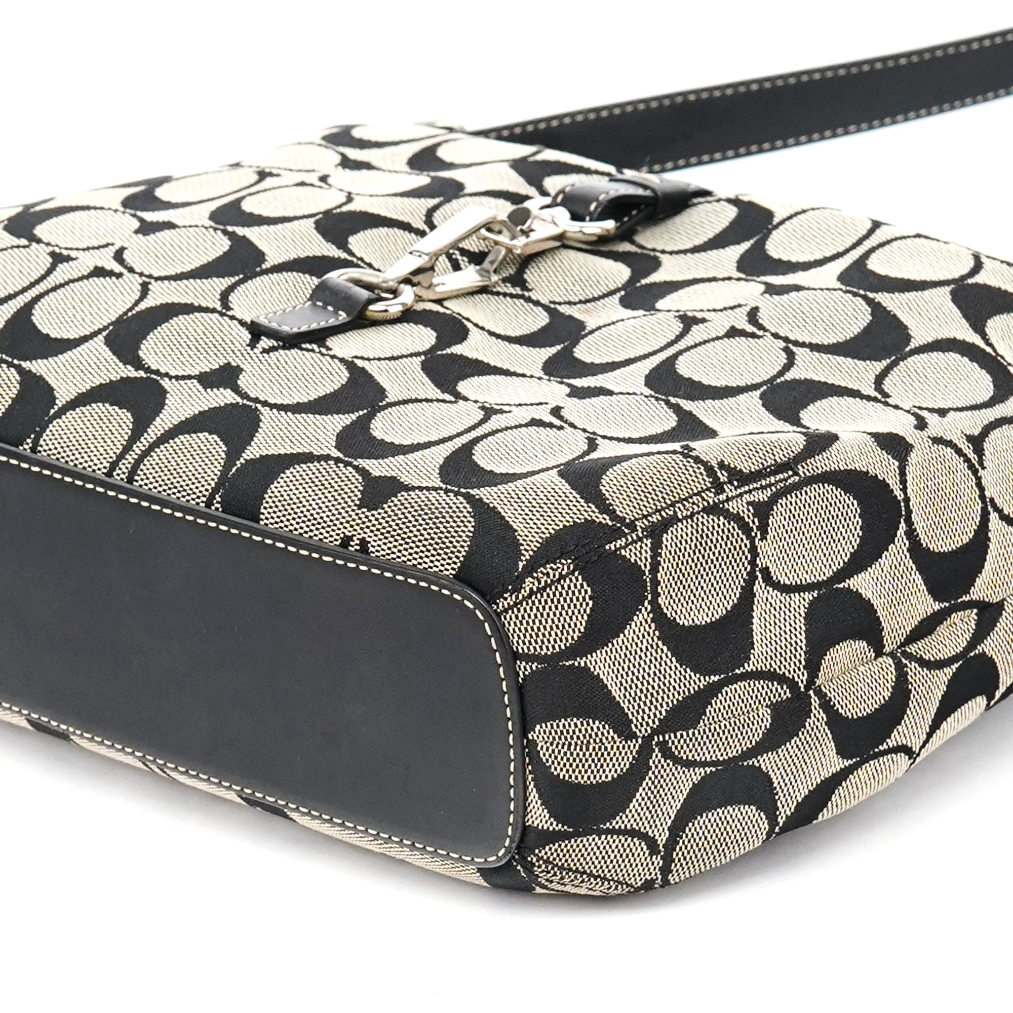 6845 Grey Black Soho Shoulder Bag