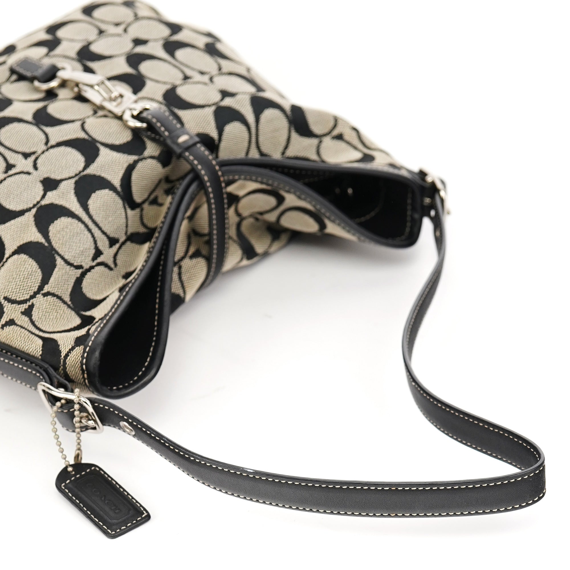 6845 Grey Signature C Soho Shoulder Bag
