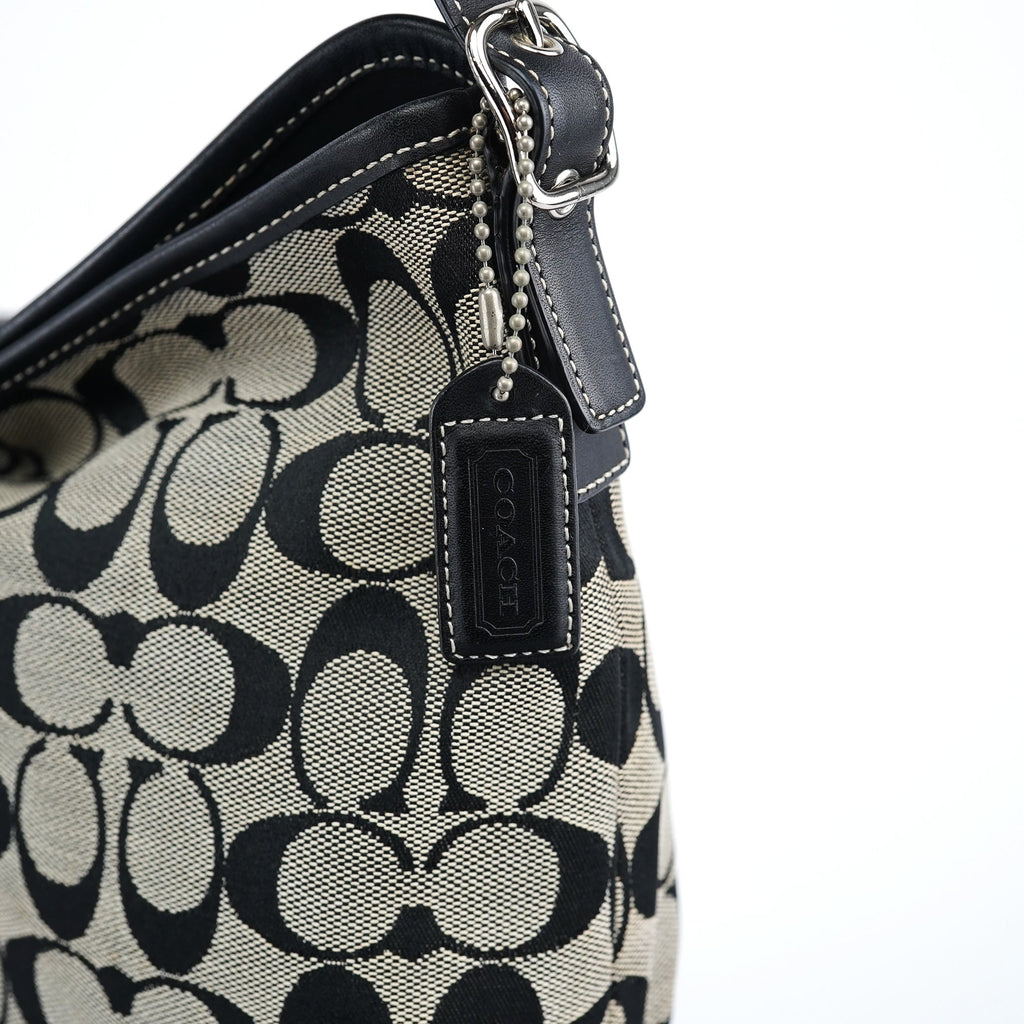 6845 Grey Signature C Soho Shoulder Bag