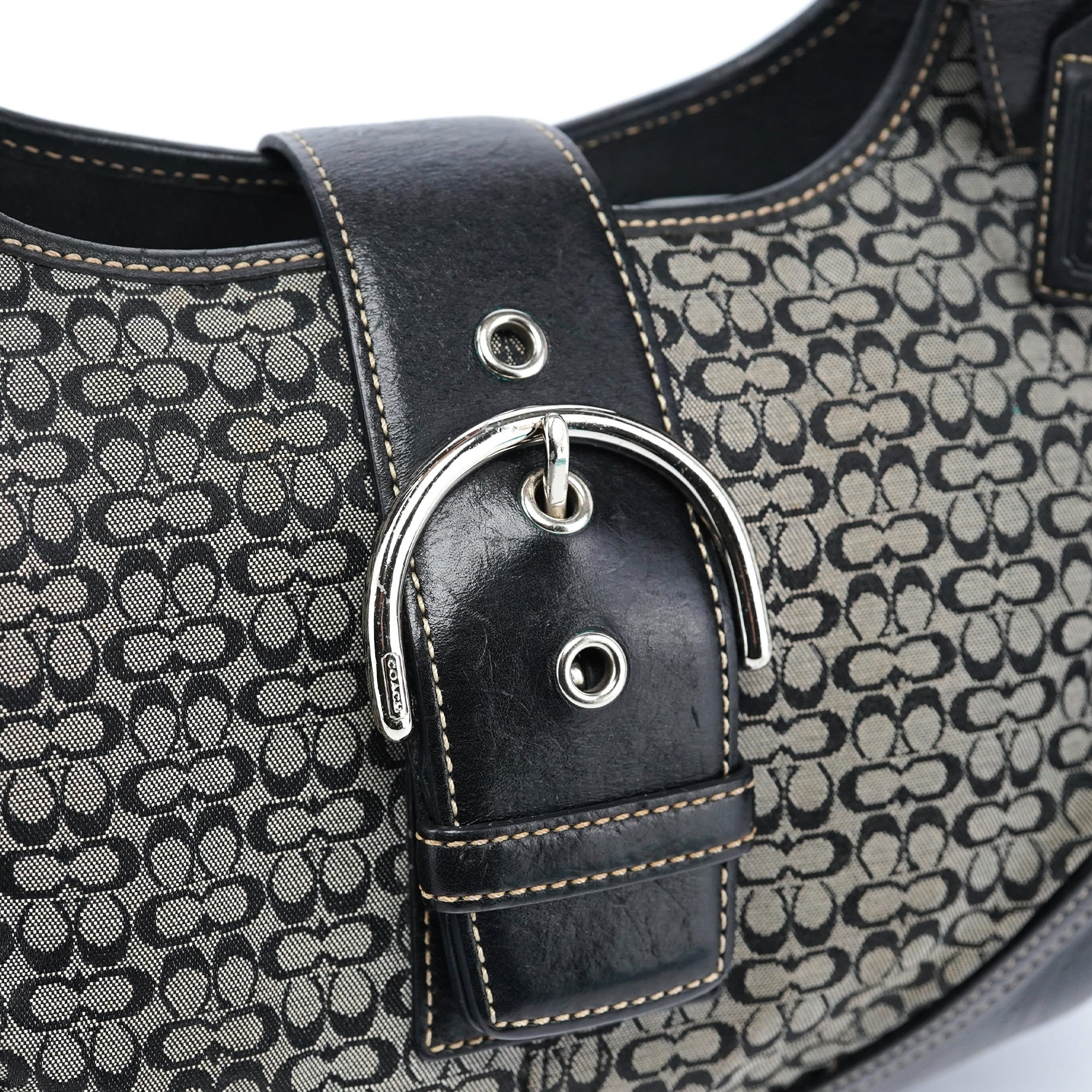 7074 Grey Signature C Soho Shoulder Bag
