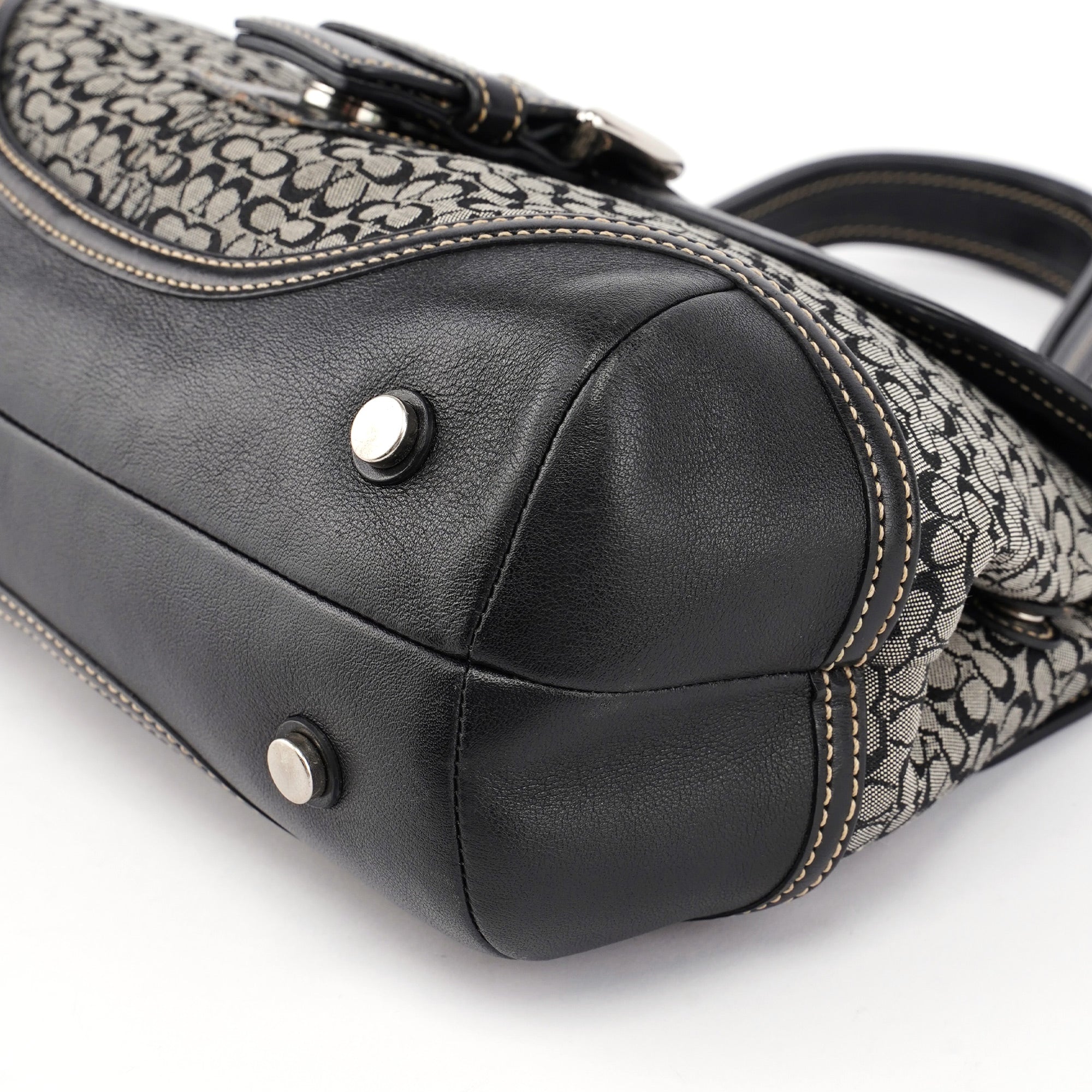 7078 Grey Signature C Soho Top Handle Bag