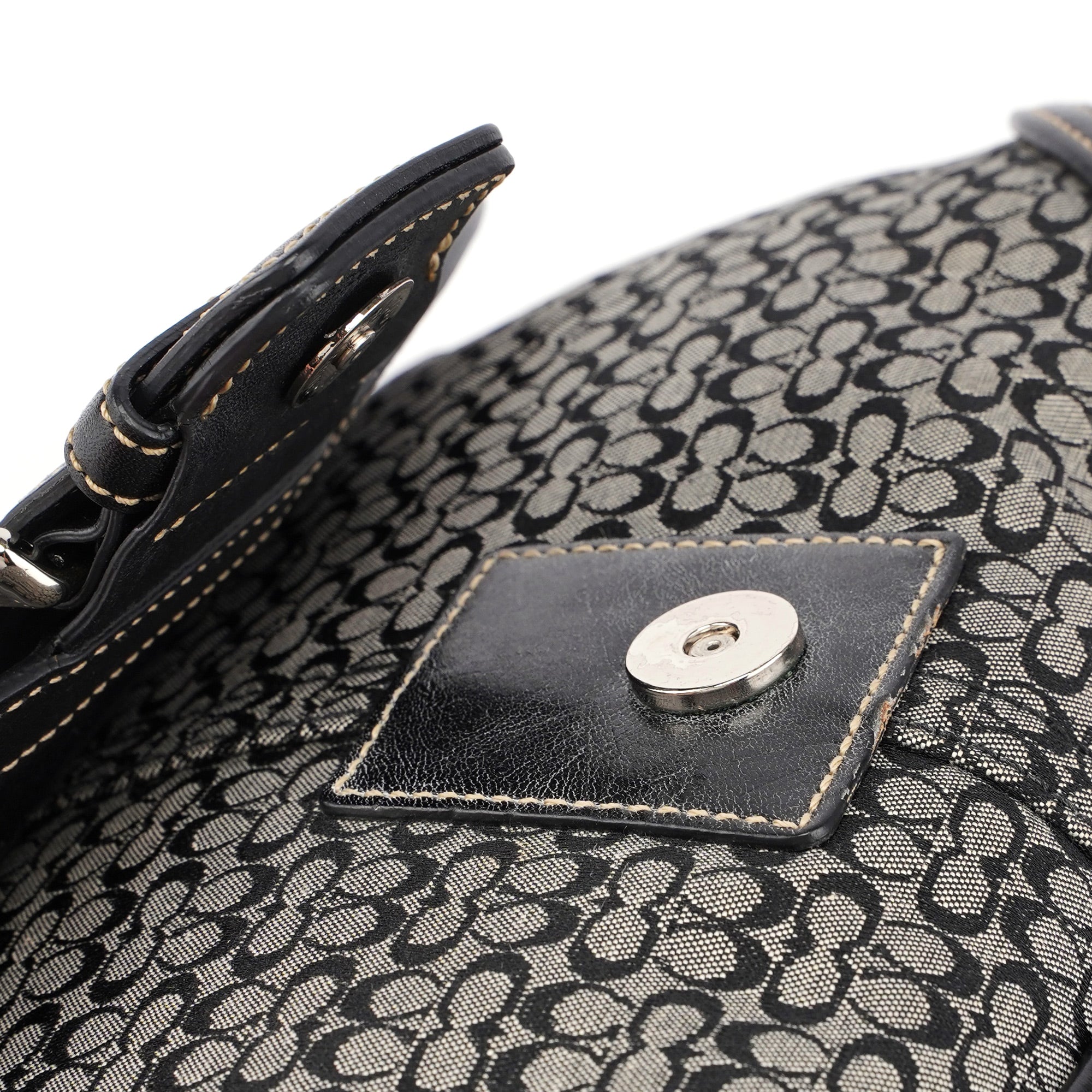 7078 Grey Signature C Soho Top Handle Bag
