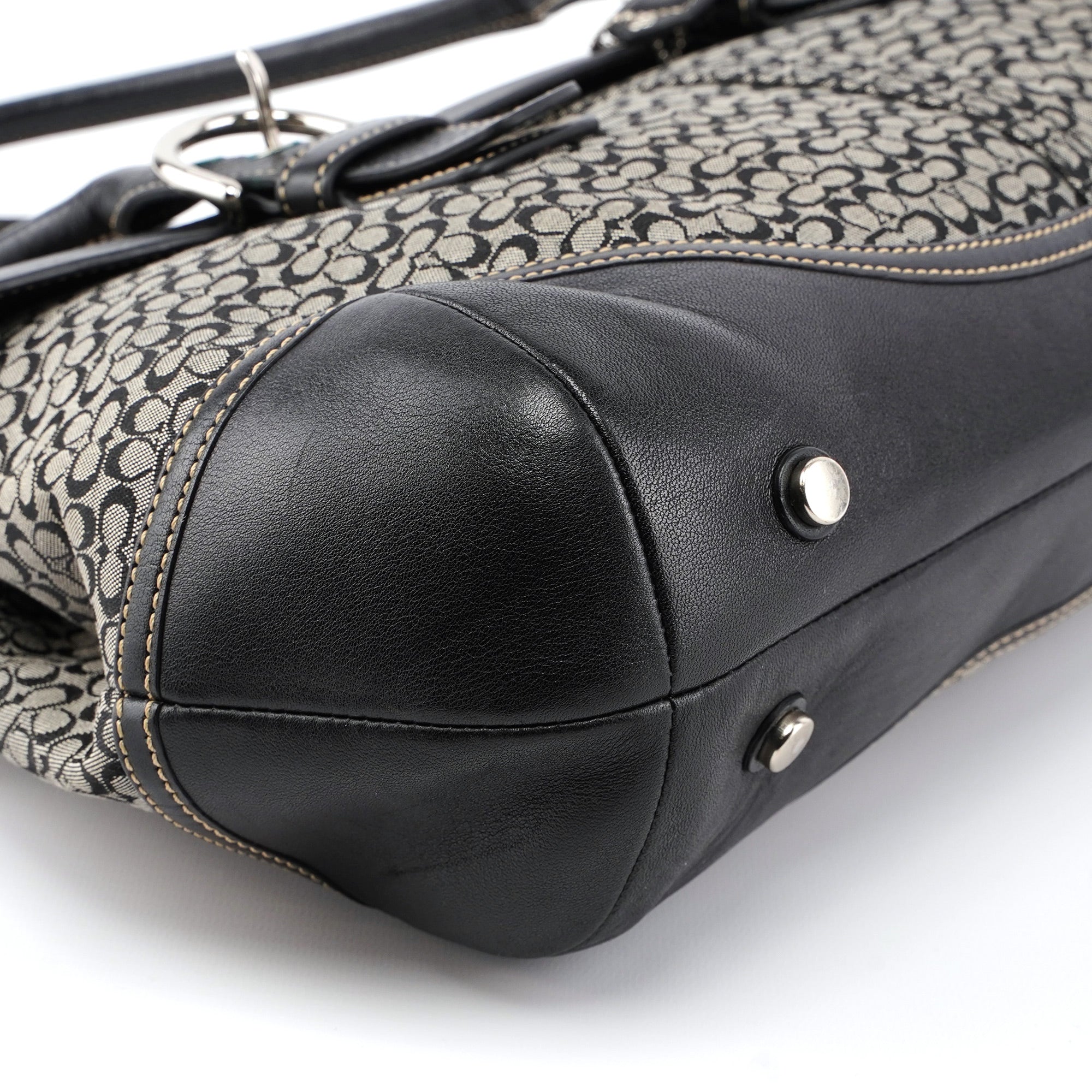 7080 Grey Signature C Soho Tote Bag