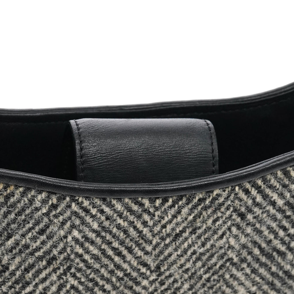 8121 Grey Herringbone Wool Shoulder Bag