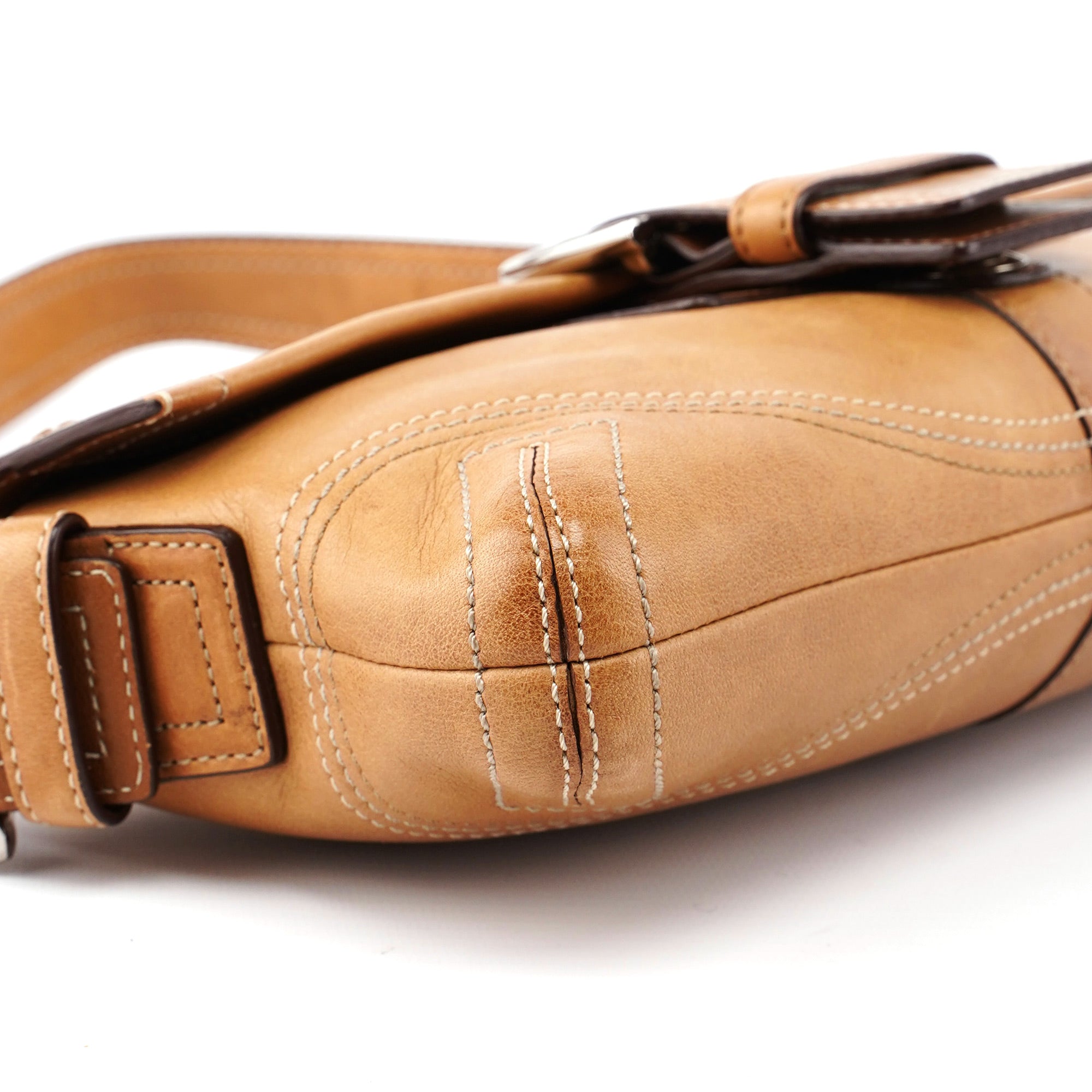 8A05 Camel Leather Soho Shoulder Bag