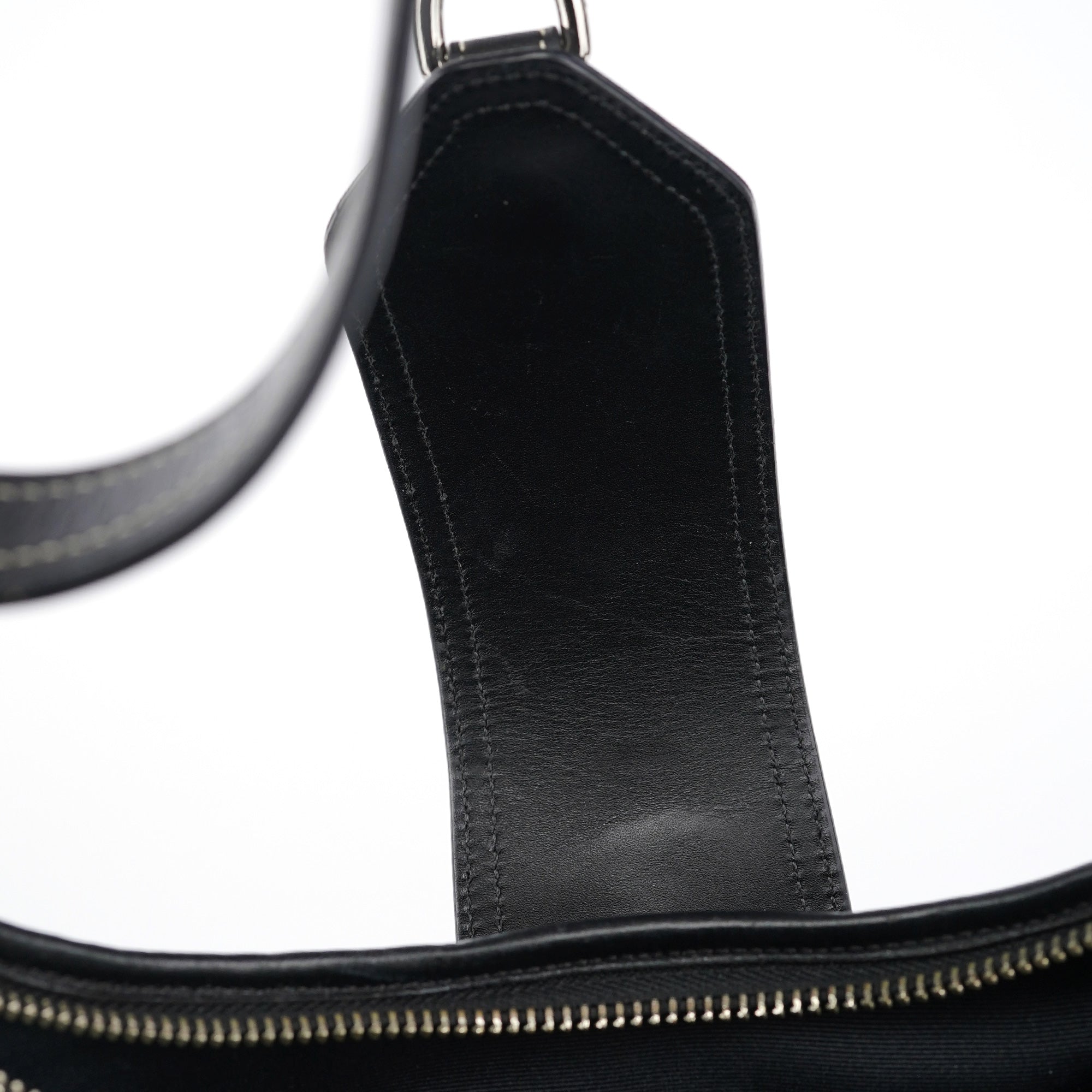 8K03 Large Black Soho Shoulder Bag