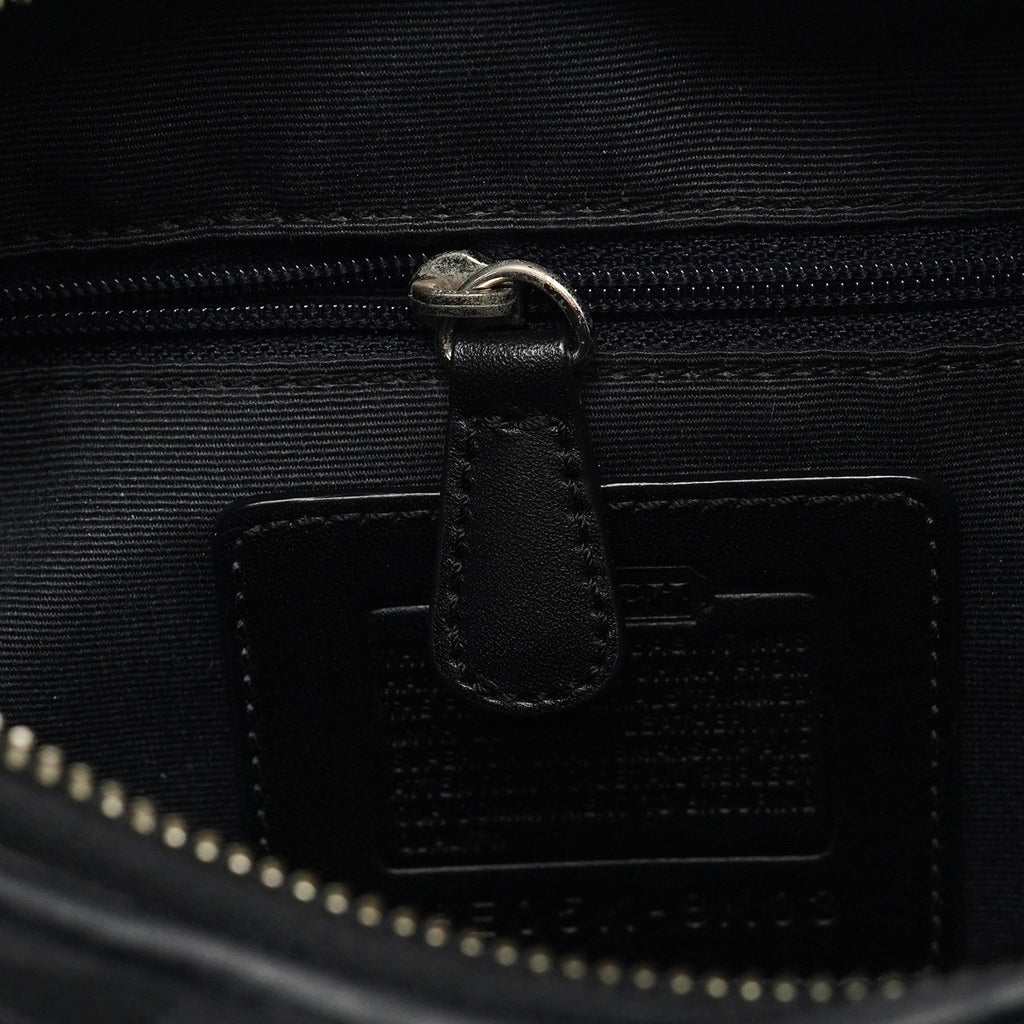8K03 Large Black Soho Shoulder Bag