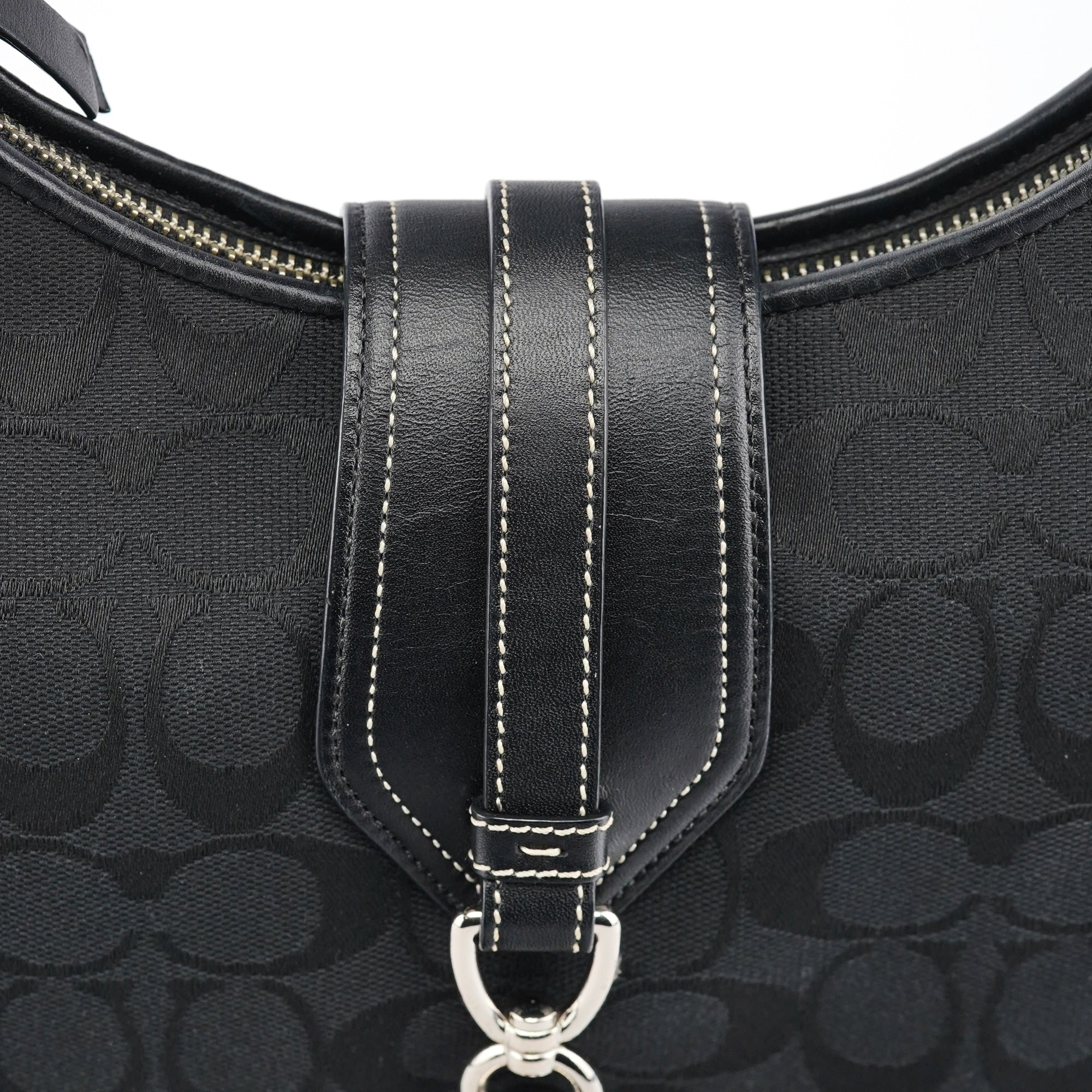8K03 Large Black Soho Shoulder Bag