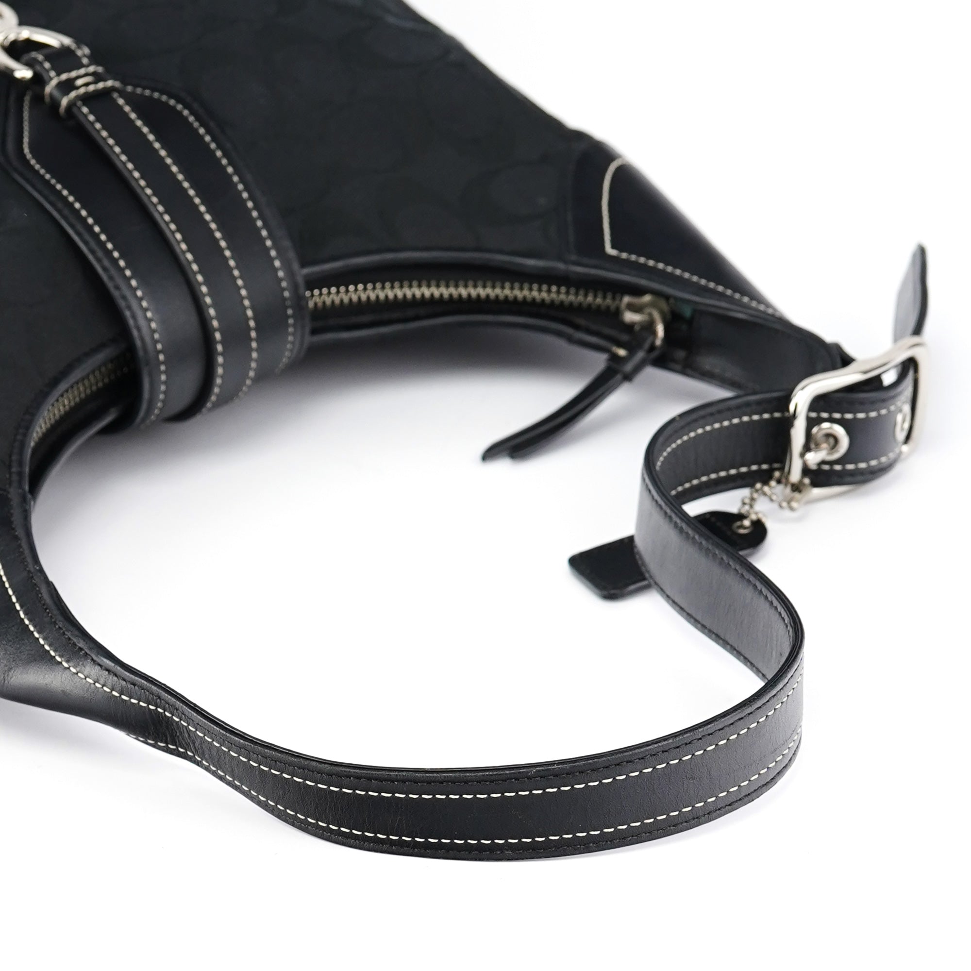 8K03 Large Black Soho Shoulder Bag