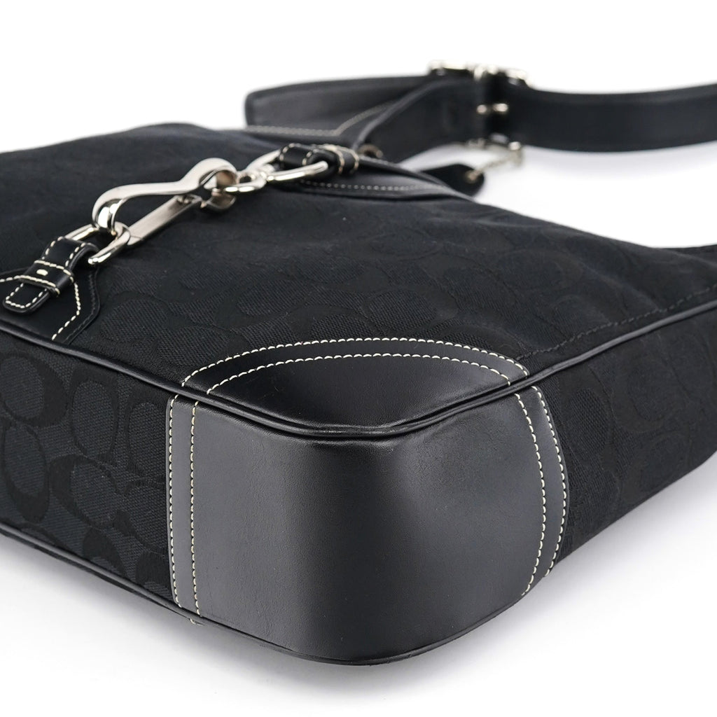 8K03 Large Black Soho Shoulder Bag
