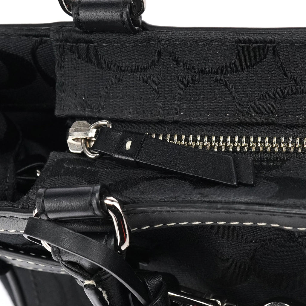 8K06 Black Signature Hamptons Tote Bag