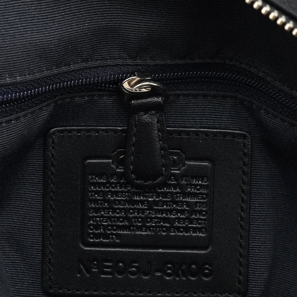 8K06 Black Signature Hamptons Tote Bag