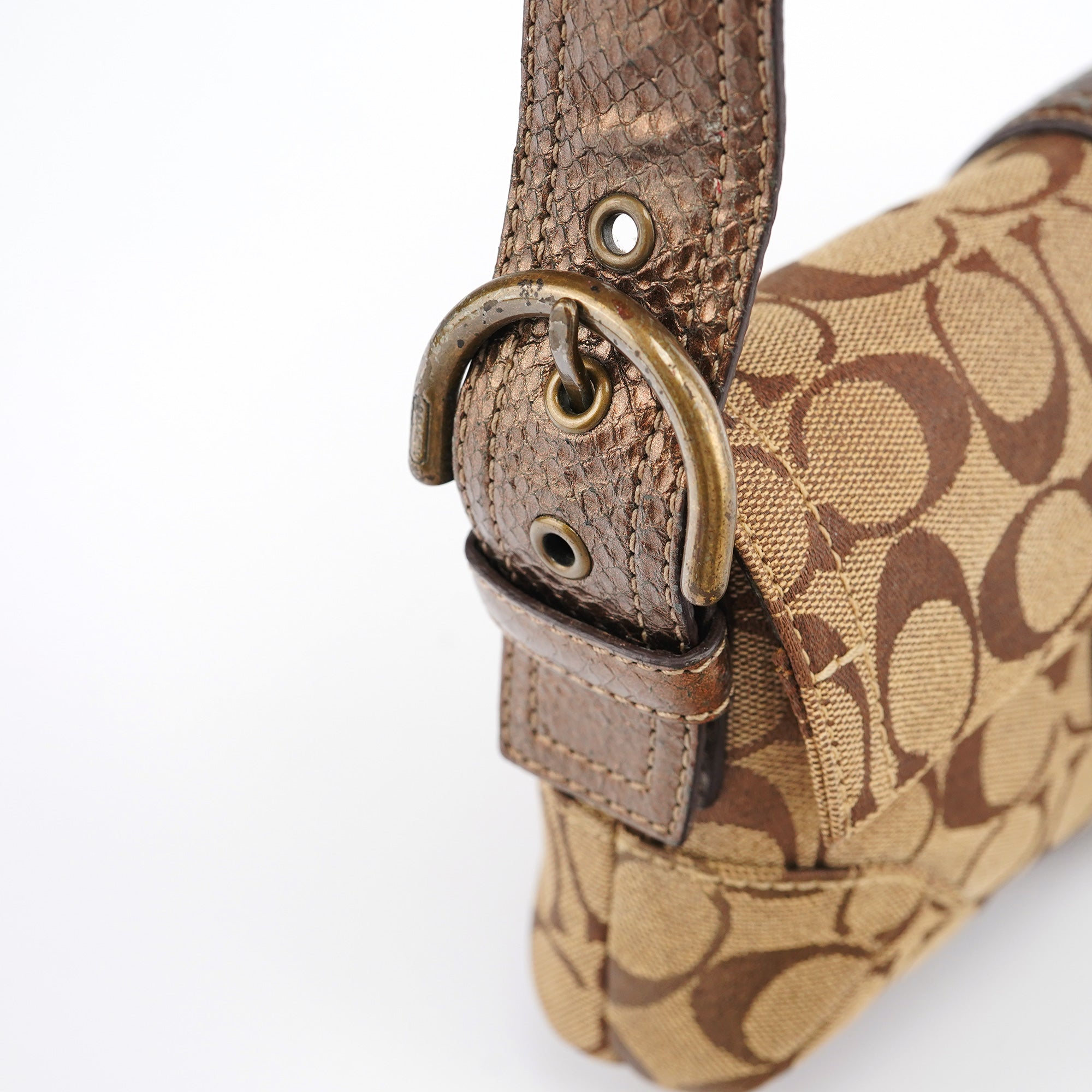 8K38 Beige Brown Python Soho Shoulder Bag
