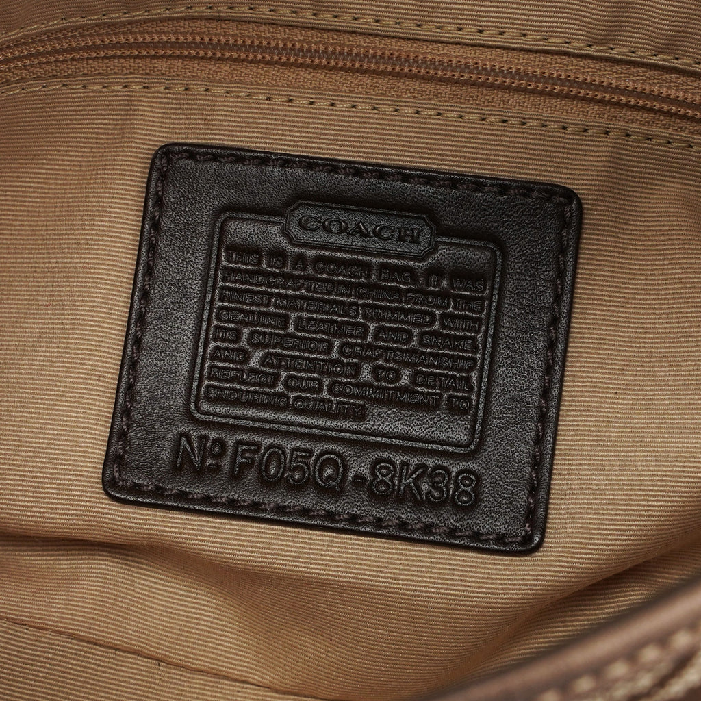 8K38 Beige Signature C Soho Shoulder Bag
