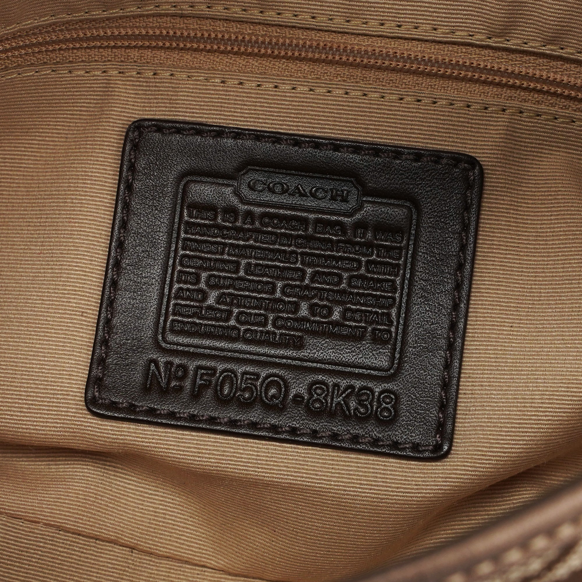 8K38 Beige Signature C Soho Shoulder Bag