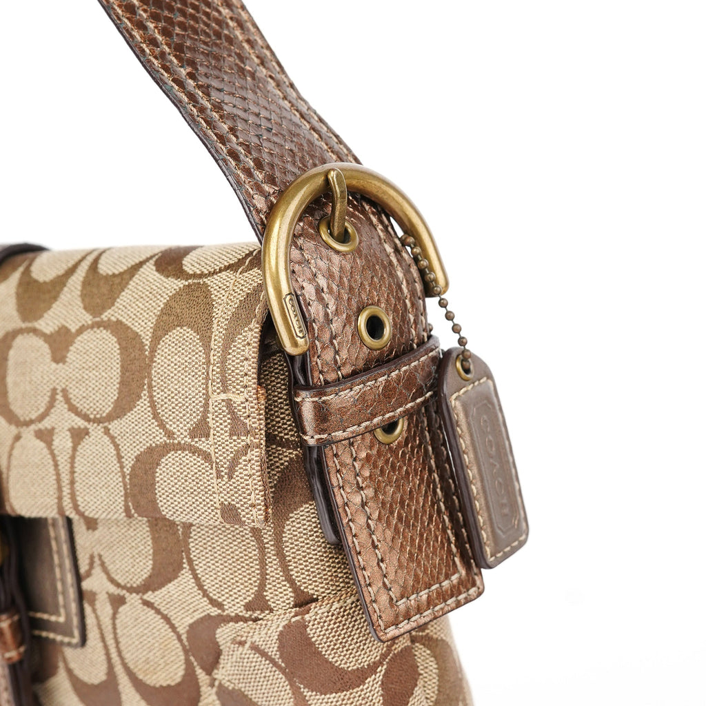 8K38 Beige Snakeskin Embossed Soho Bag