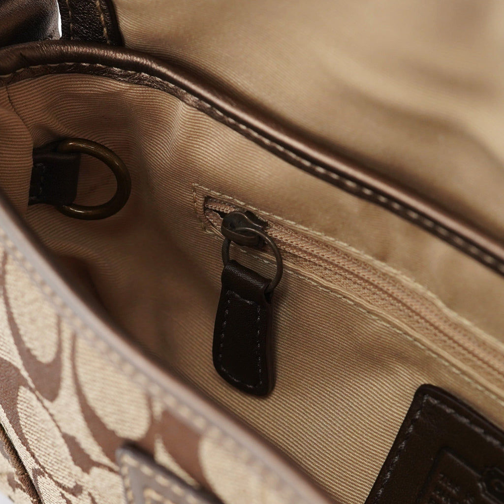 8K38 Beige Snakeskin Embossed Soho Bag