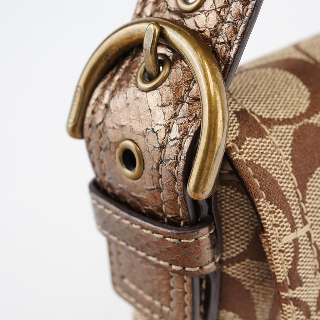 8K38 Beige Snakeskin Embossed Soho Bag