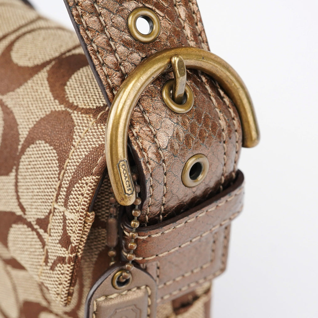 8K38 Beige Snakeskin Embossed Soho Bag