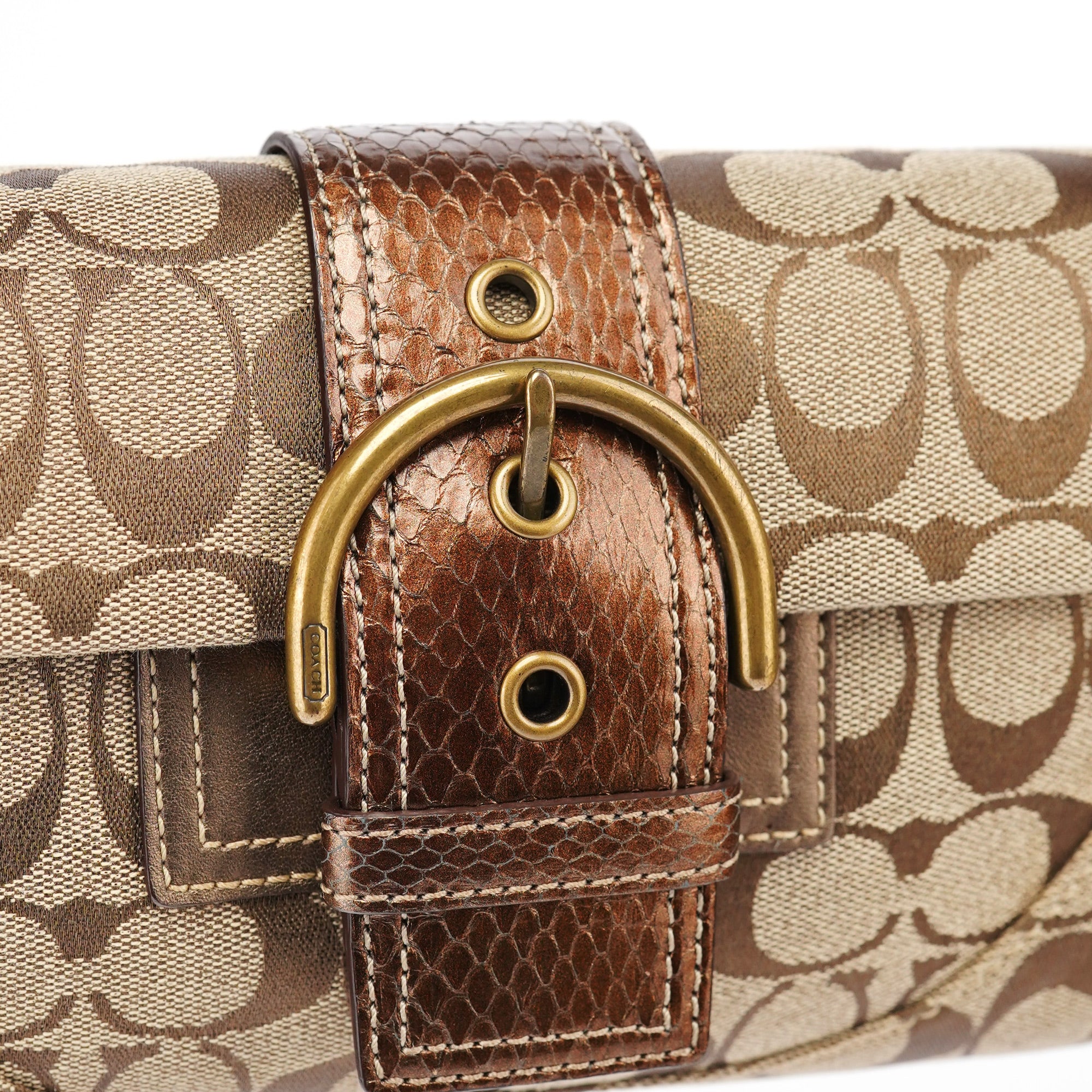 8K38 Beige Snakeskin Embossed Soho Bag