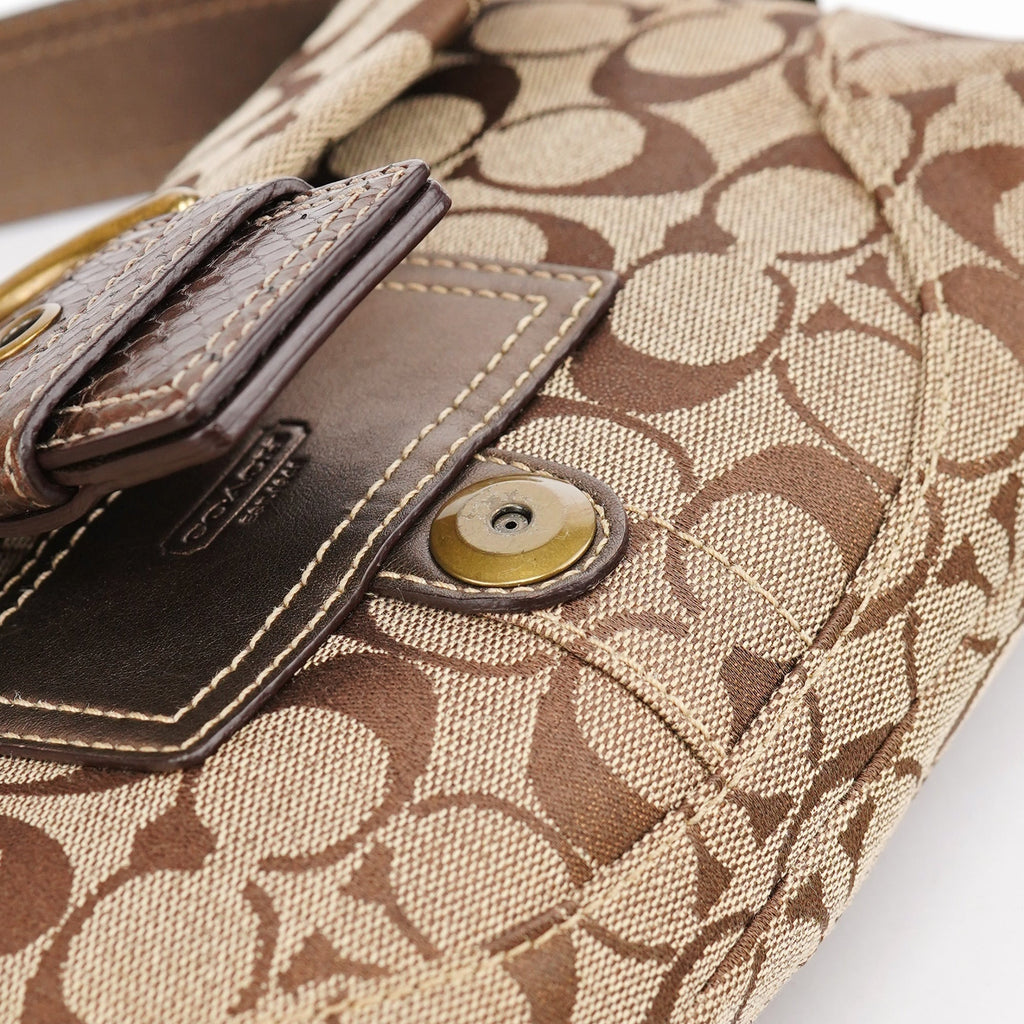 8K38 Beige Snakeskin Embossed Soho Bag