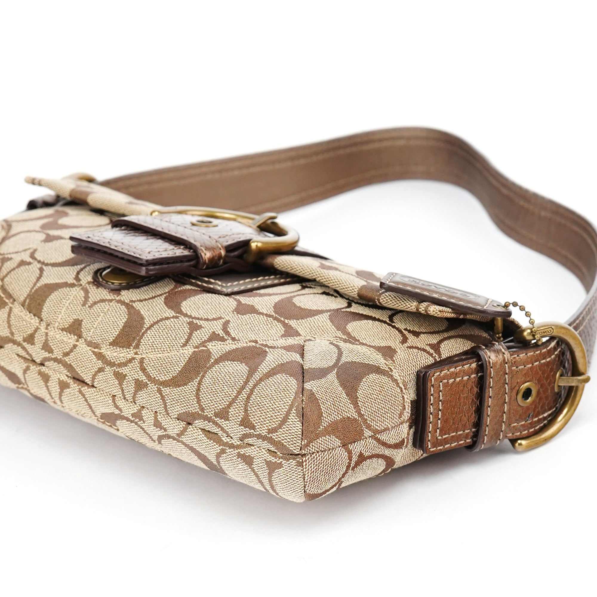 8K38 Beige Snakeskin Embossed Soho Bag