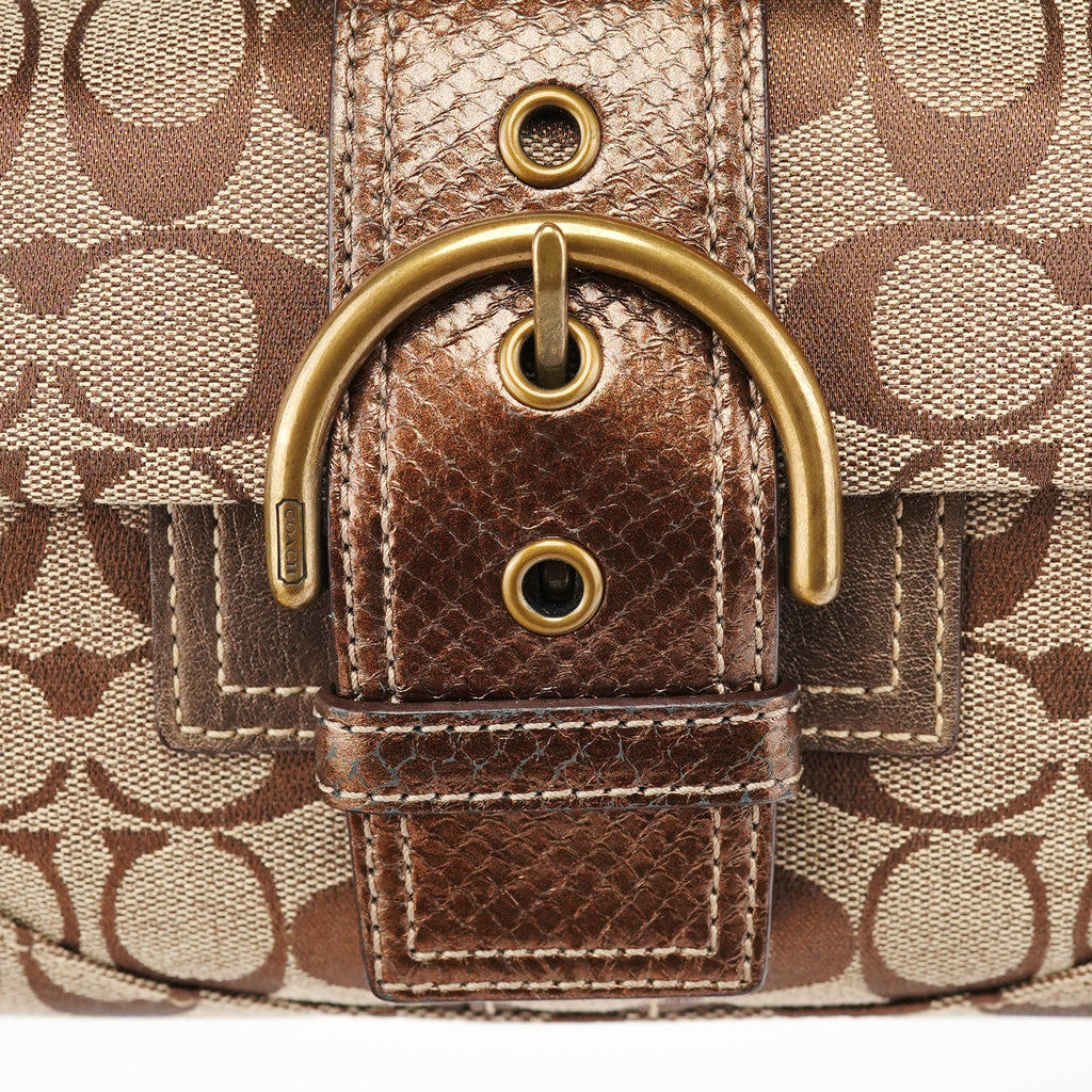 8K38 Beige Snakeskin Embossed Soho Bag