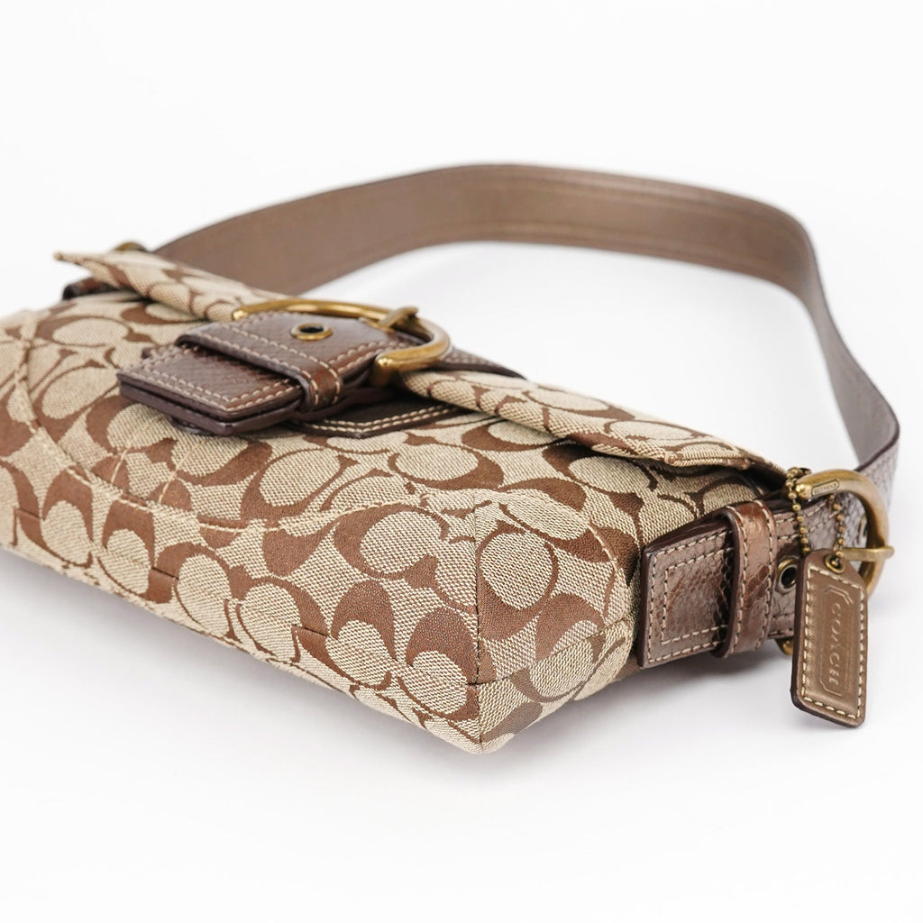 8K38 Beige Snakeskin Embossed Soho Bag