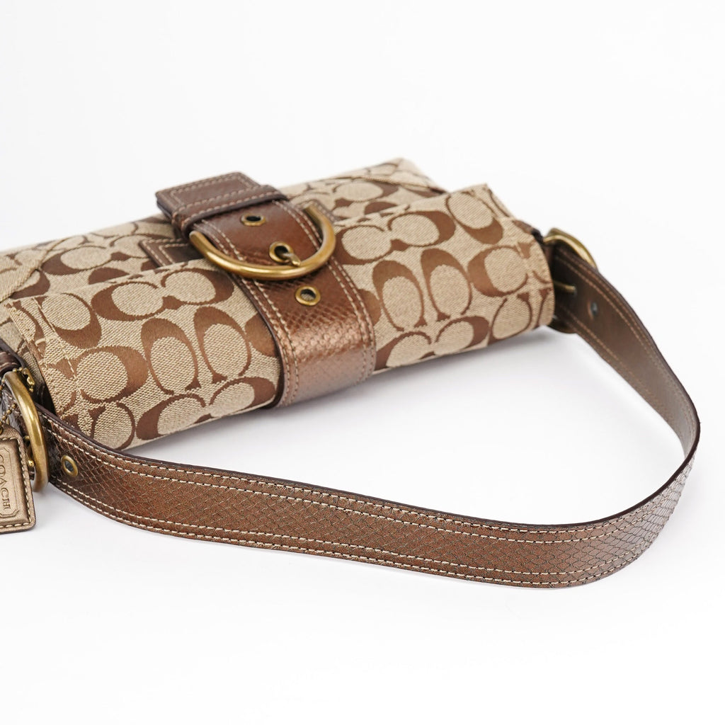 8K38 Beige Snakeskin Embossed Soho Bag