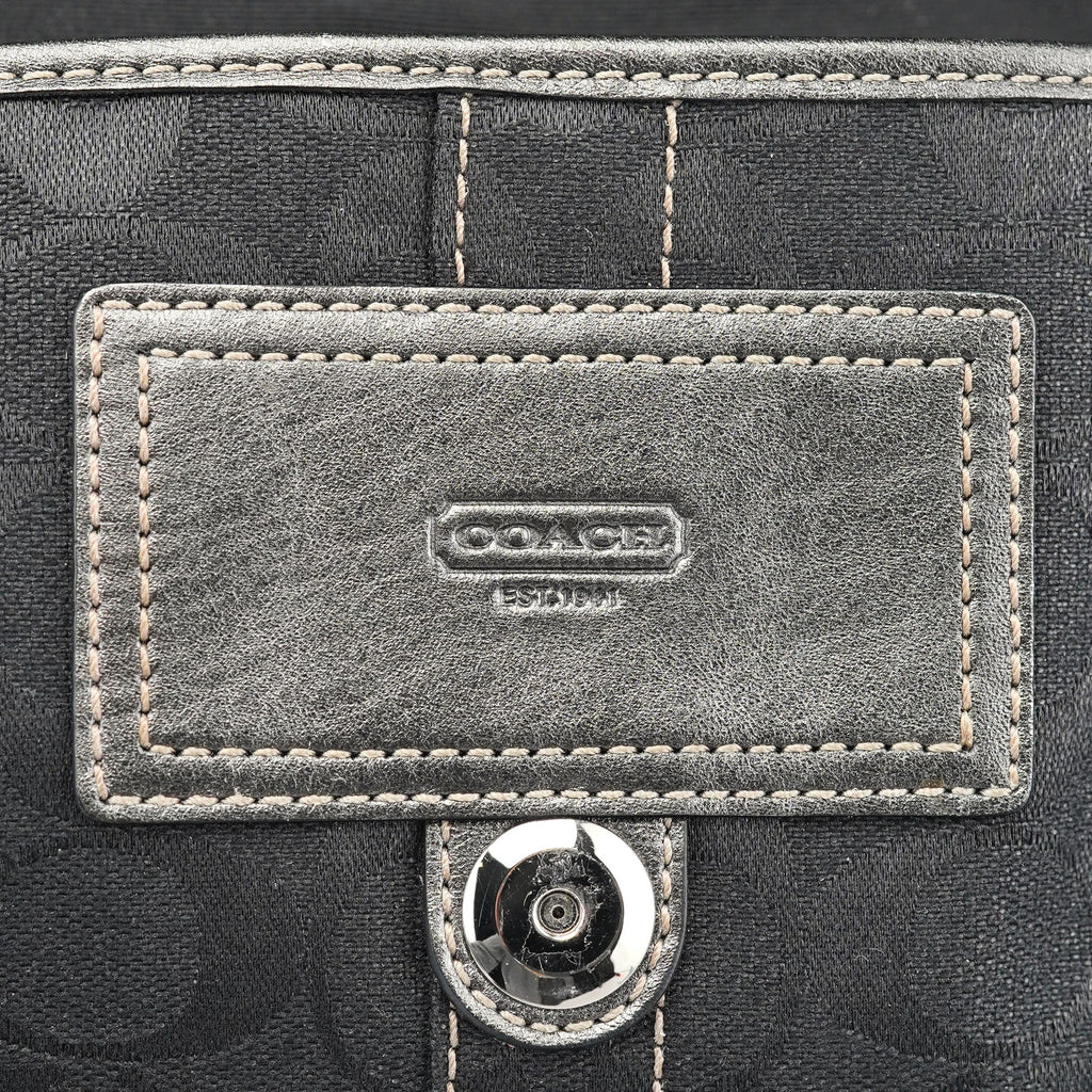 8K38 Black Snakeskin Soho Shoulder Bag