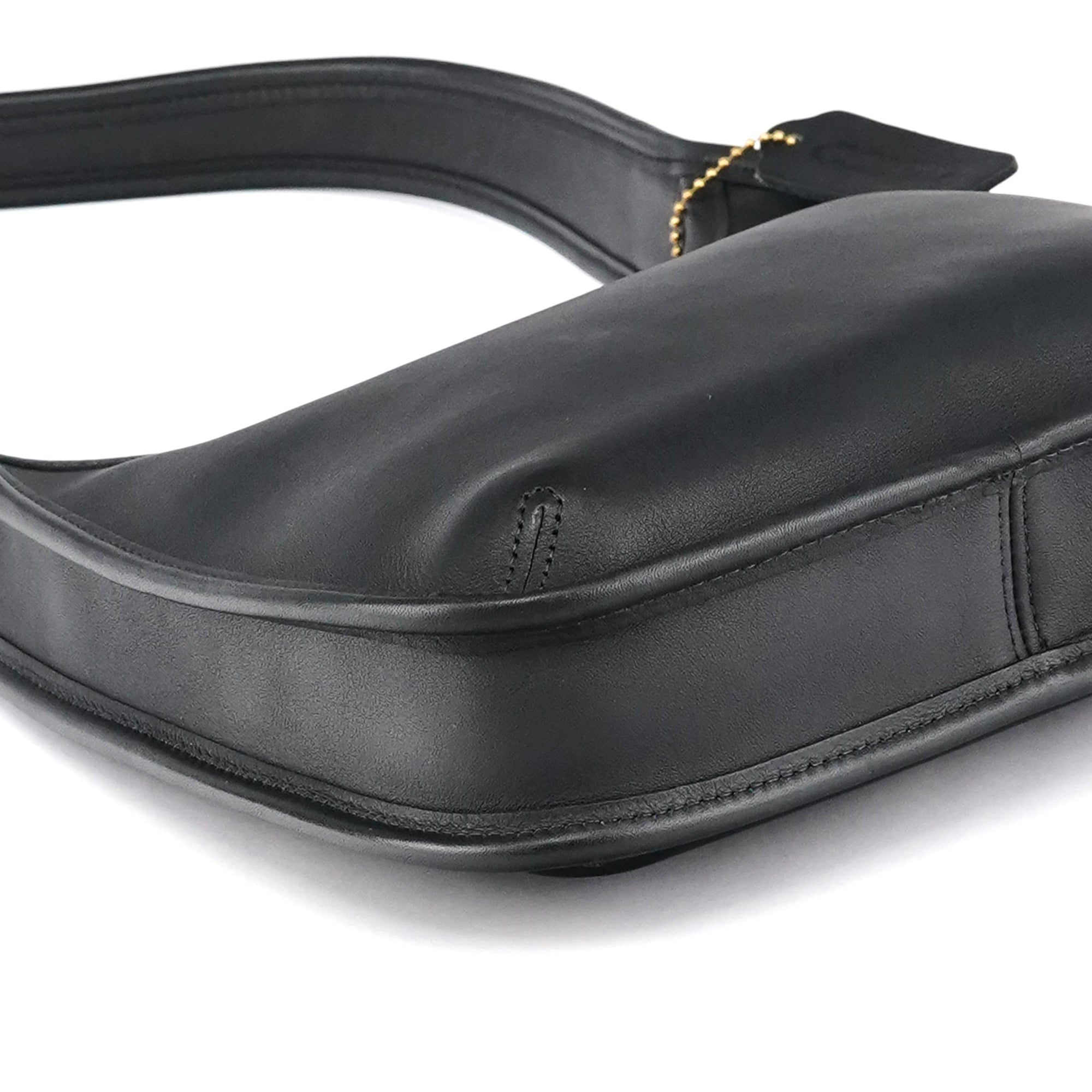 9020 Black Leather Ergo Shoulder Bag
