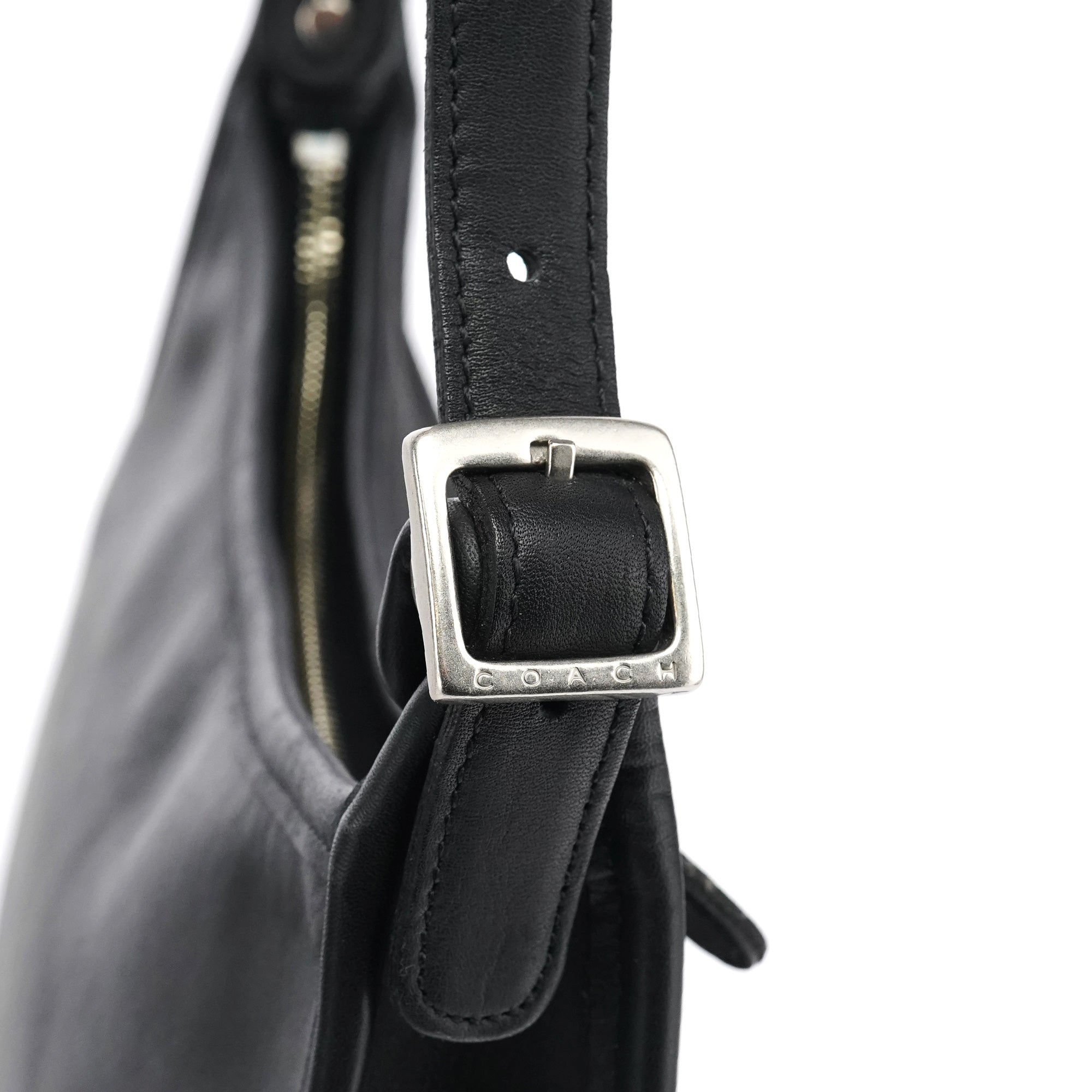 9073 Black Leather Shoulder Bag