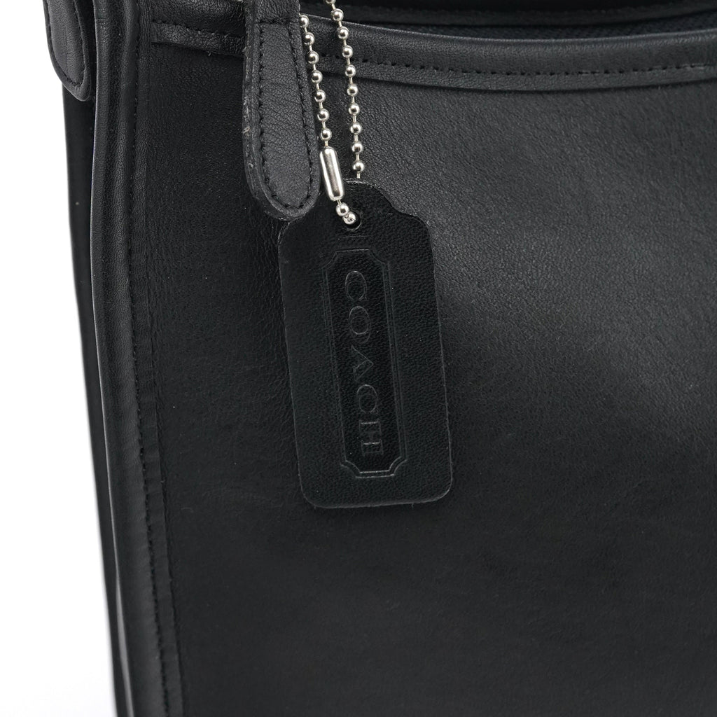 9073 Black Leather Shoulder Bag