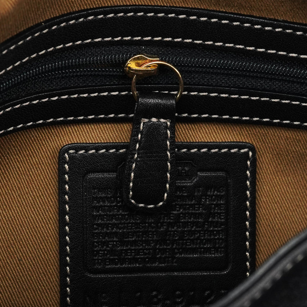9127 Black Leather Classic Soho Shoulder Bag